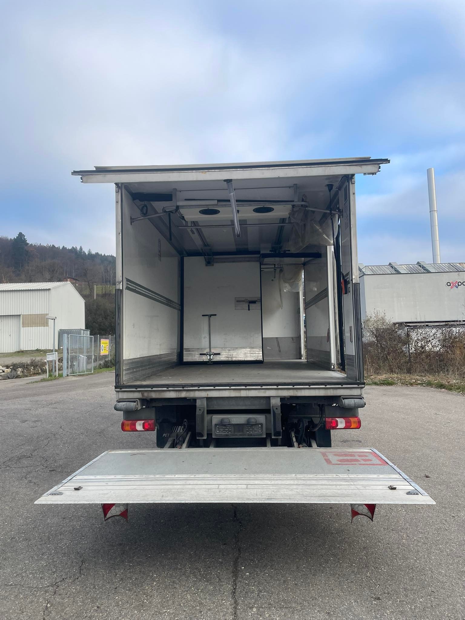 MERCEDES-BENZ Atego 1323 Kühlkoffer mit LBW-image-6
