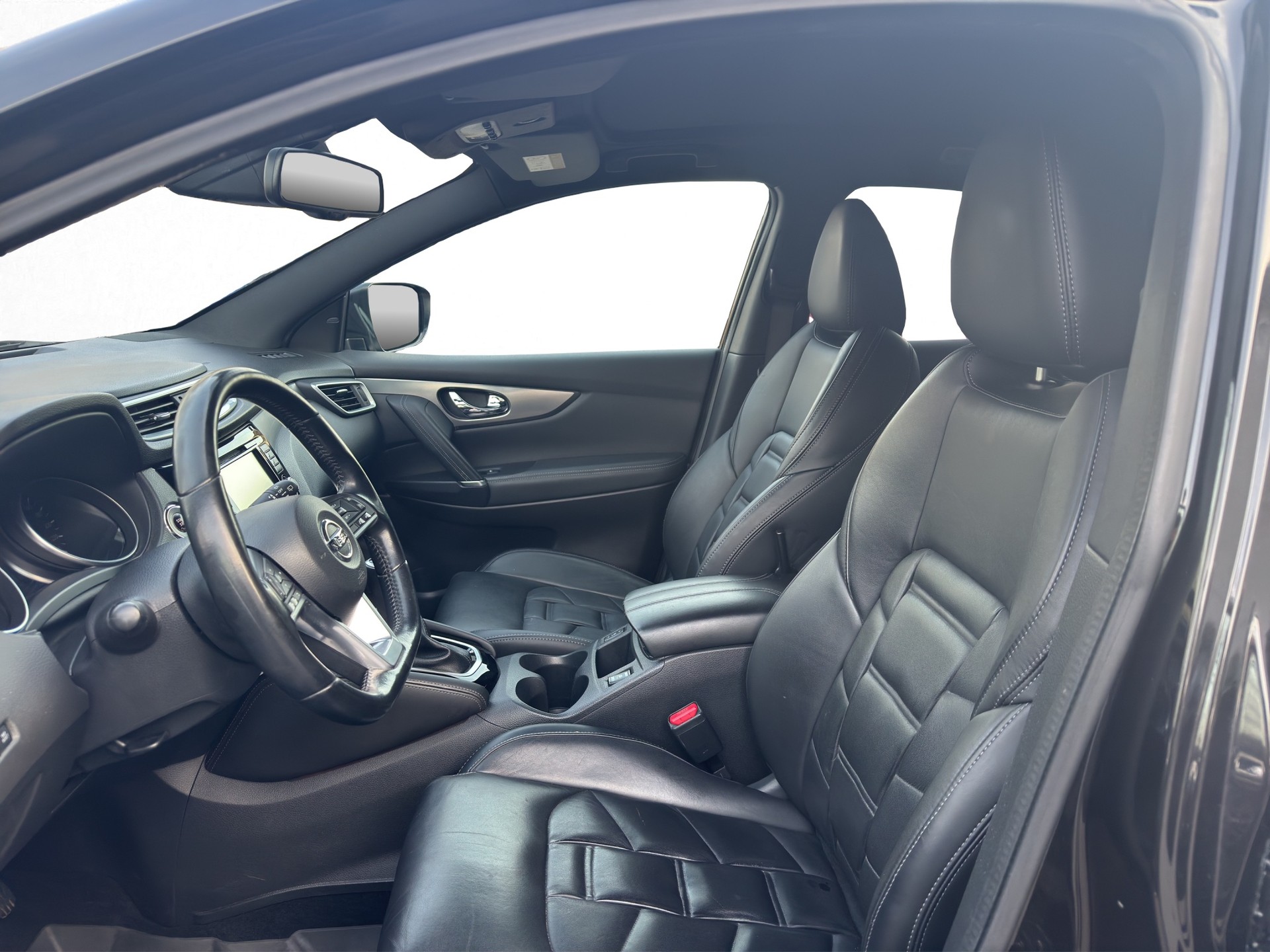 NISSAN Qashqai 1.6 dCi Tekna+-image-8