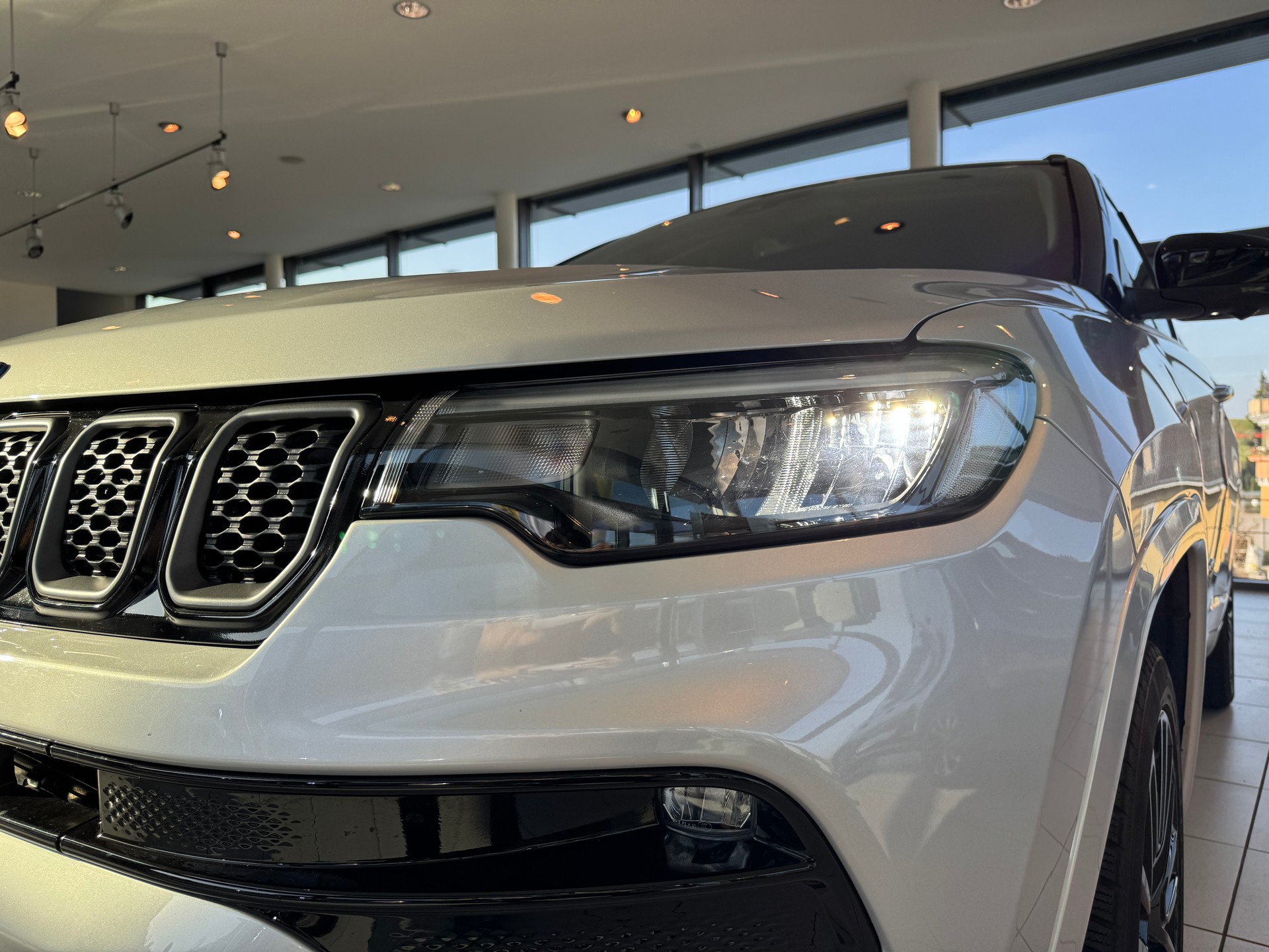 JEEP Compass 1.3 PHEV S AWD-image-27