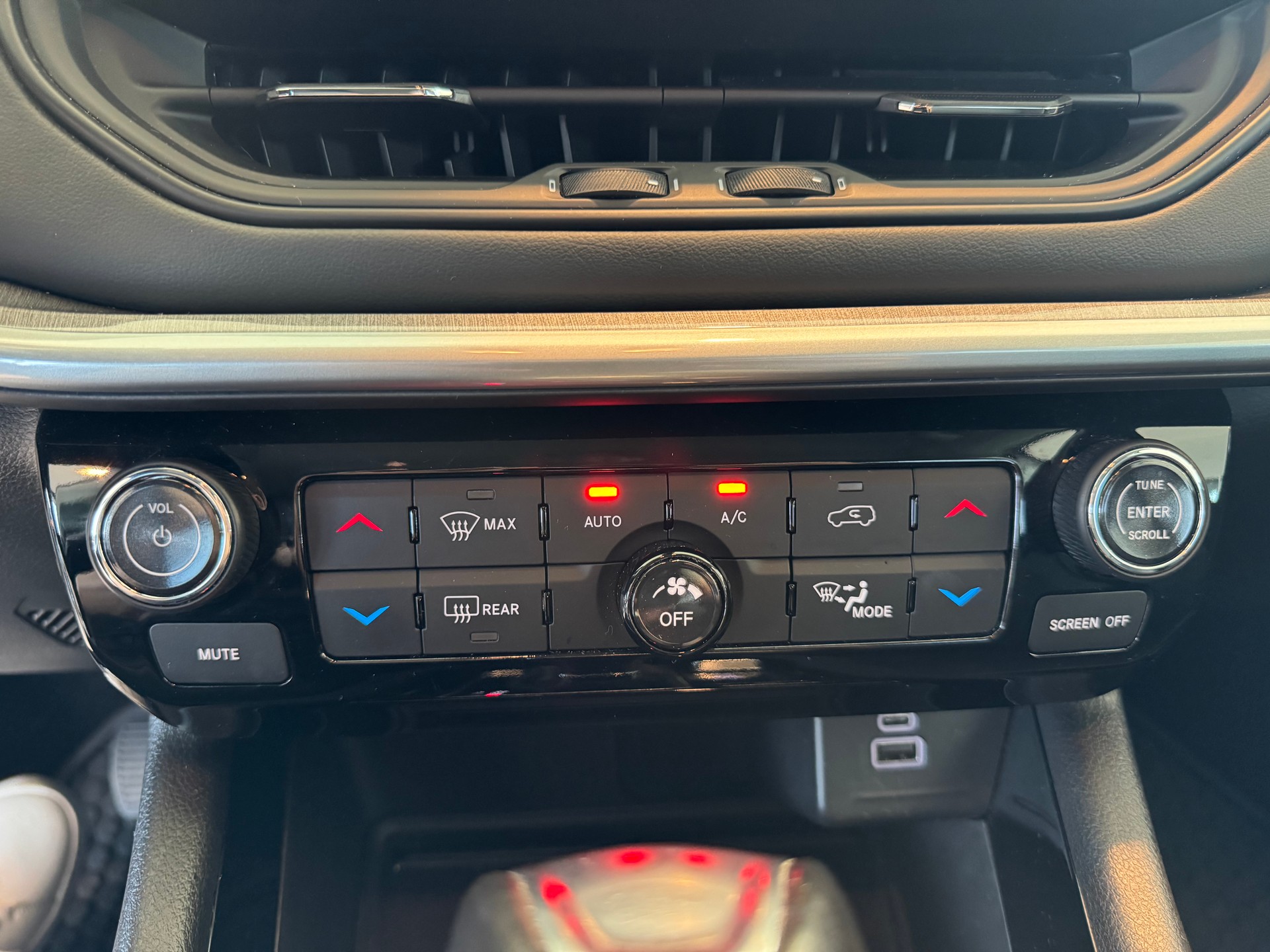 JEEP Compass 1.3 PHEV S AWD-image-19