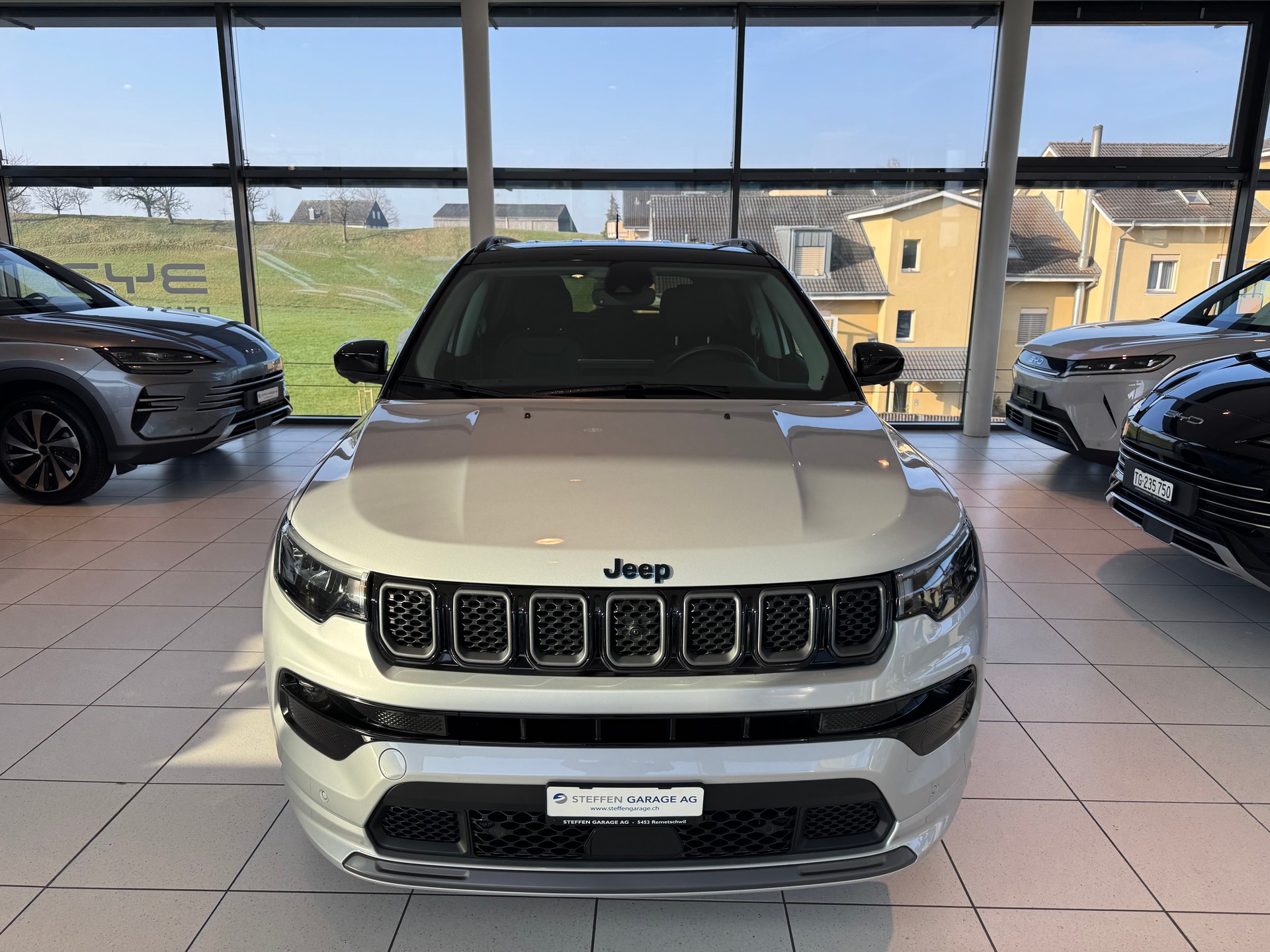 JEEP Compass 1.3 PHEV S AWD-image-4