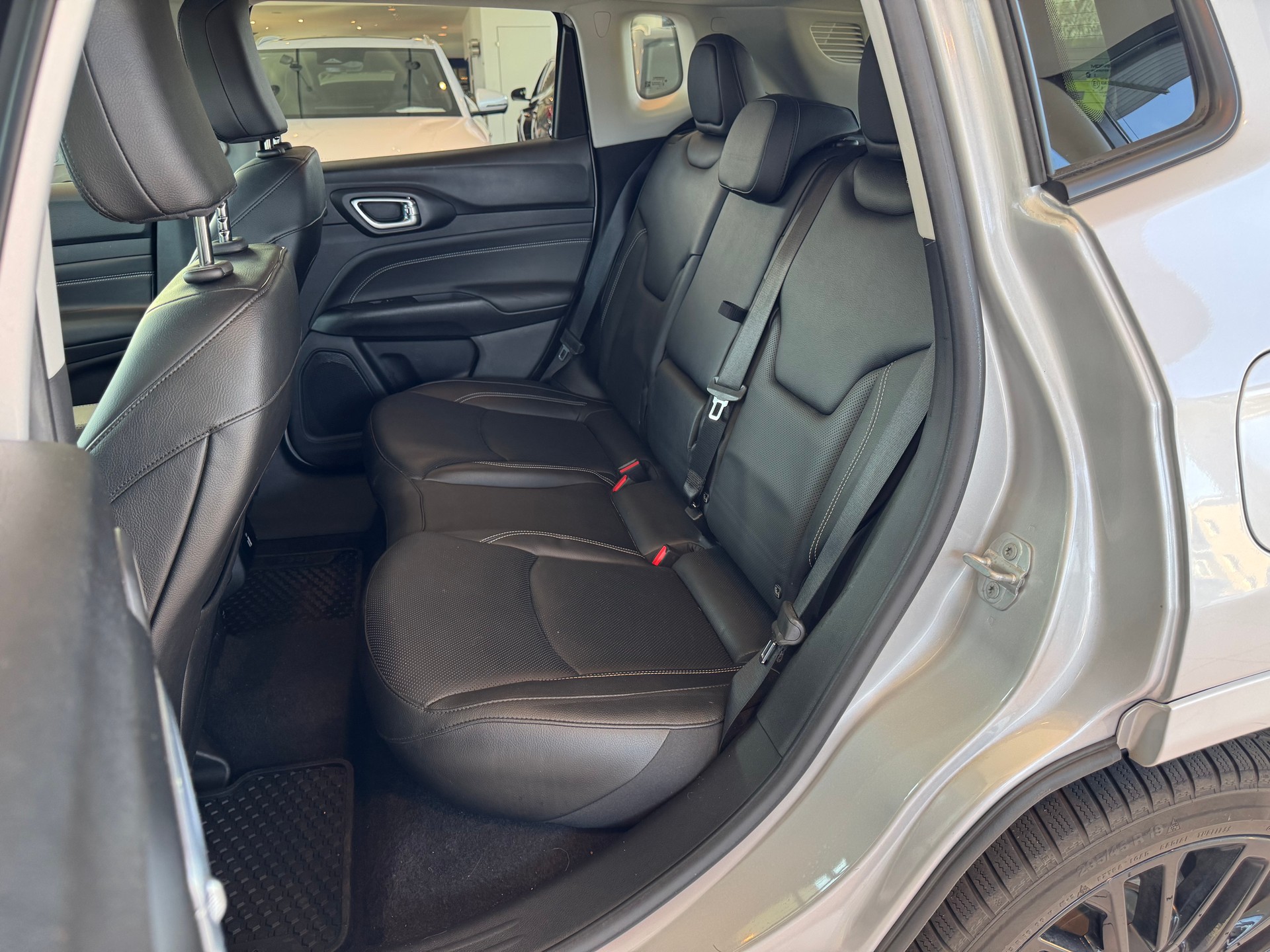 JEEP Compass 1.3 PHEV S AWD-image-23