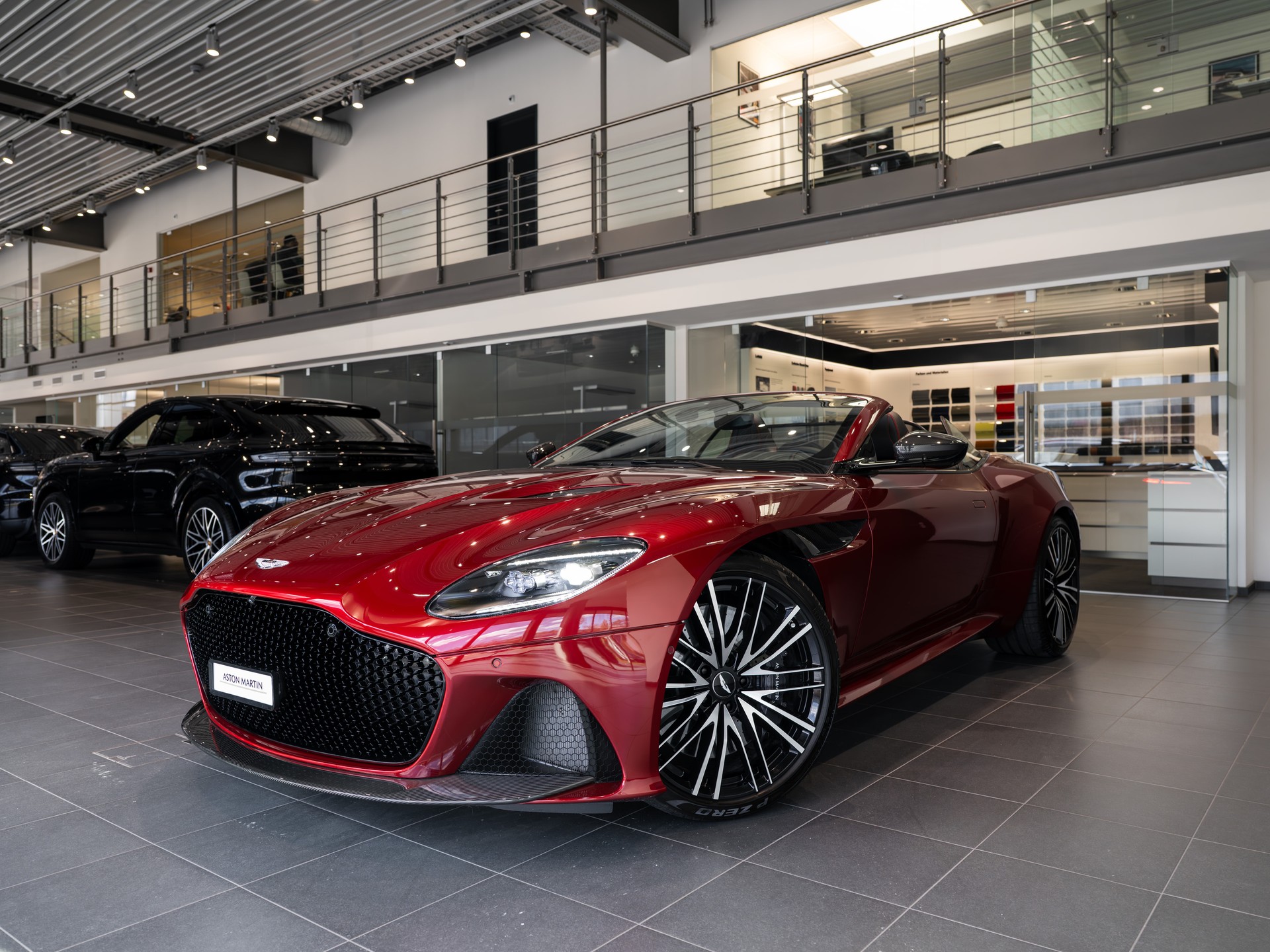 ASTON MARTIN DBS Superleggera Volante-image-6