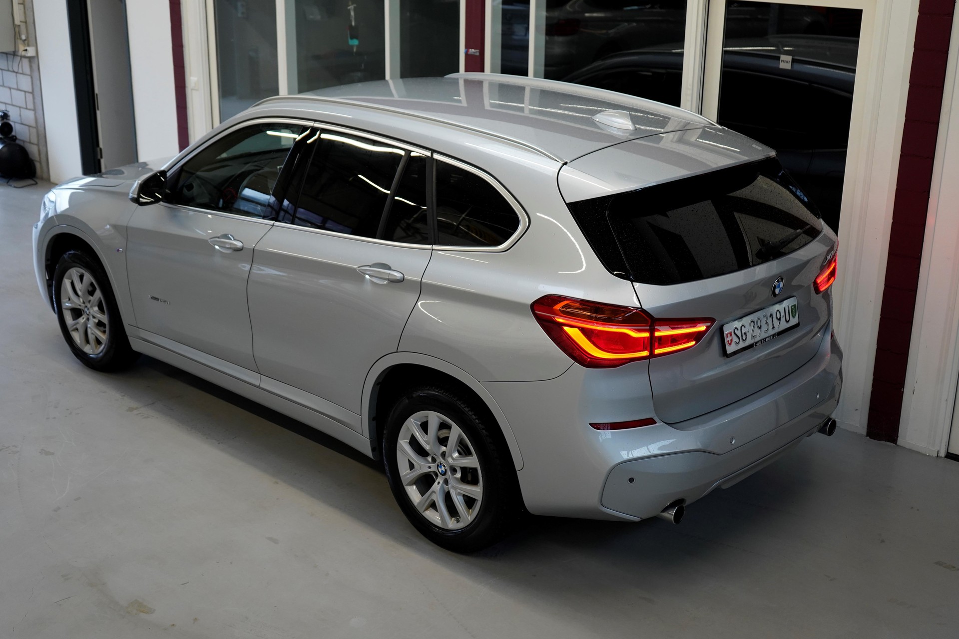 BMW X1 xDrive 25d M Sport Steptronic-image-4