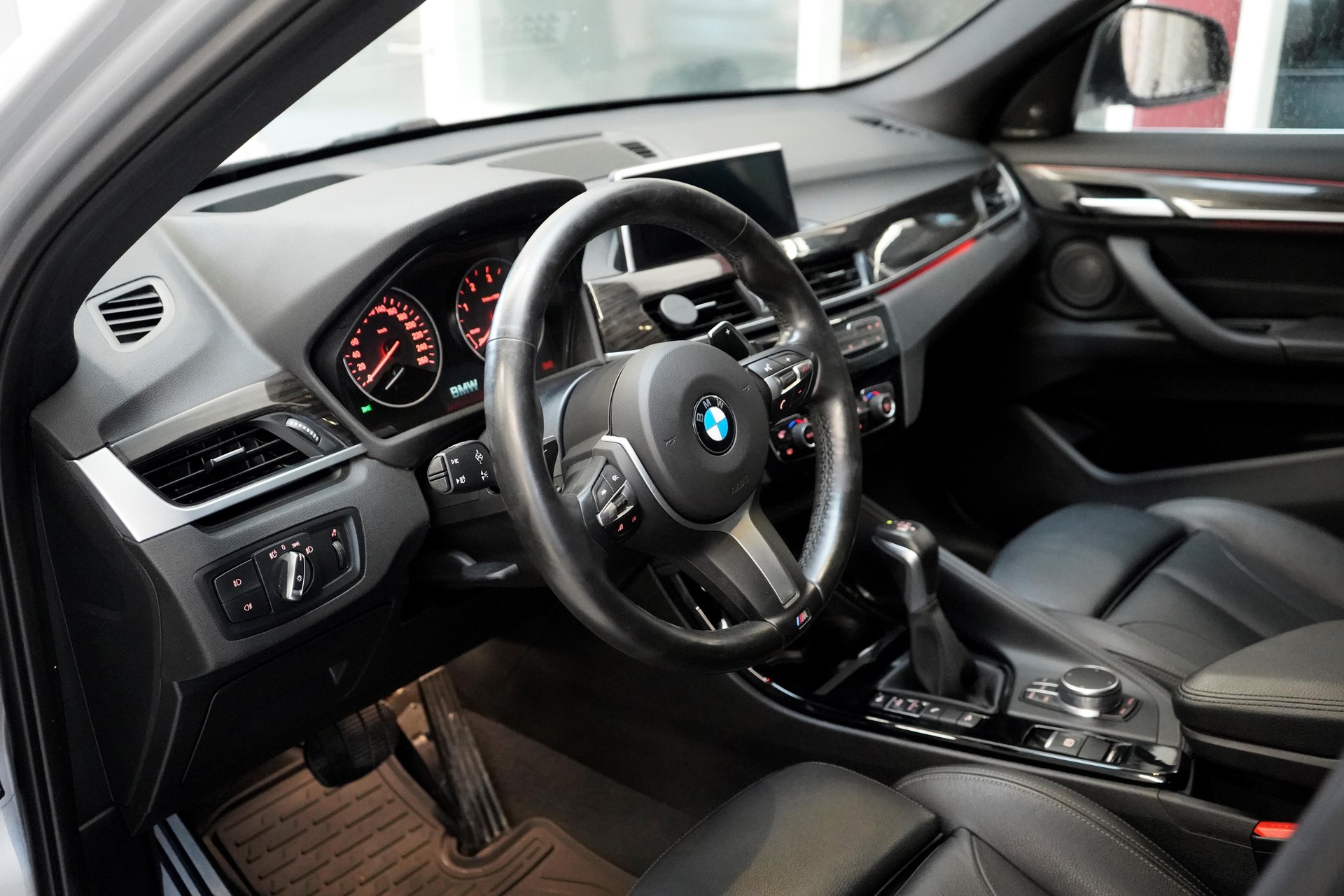 BMW X1 xDrive 25d M Sport Steptronic-image-10