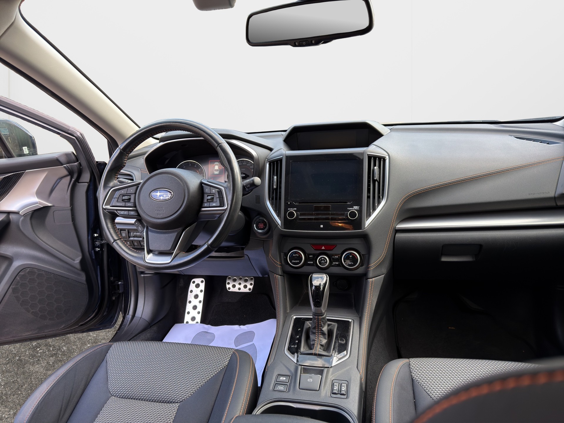 SUBARU XV 2.0 Swiss AWD Lineartronic-image-12