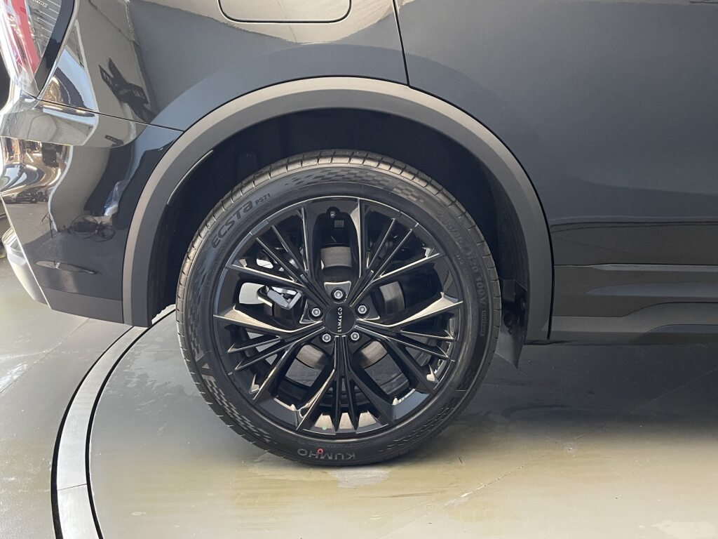 LYNK & CO 01 1.5 PHEV More-image-13