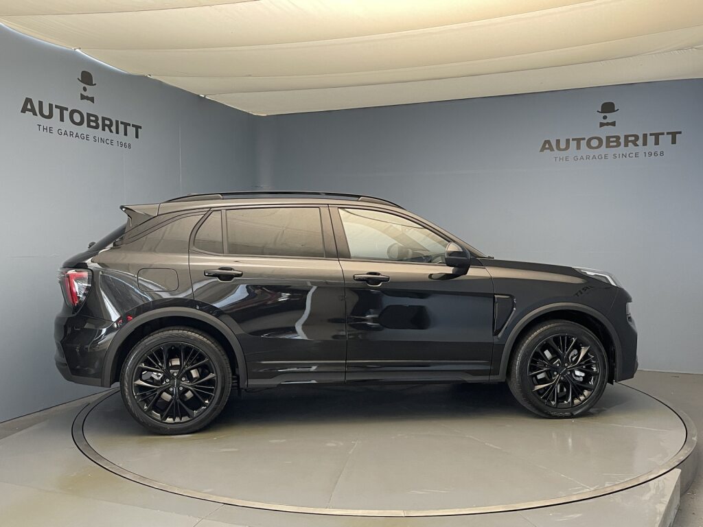LYNK & CO 01 1.5 PHEV More-showroom-element-2