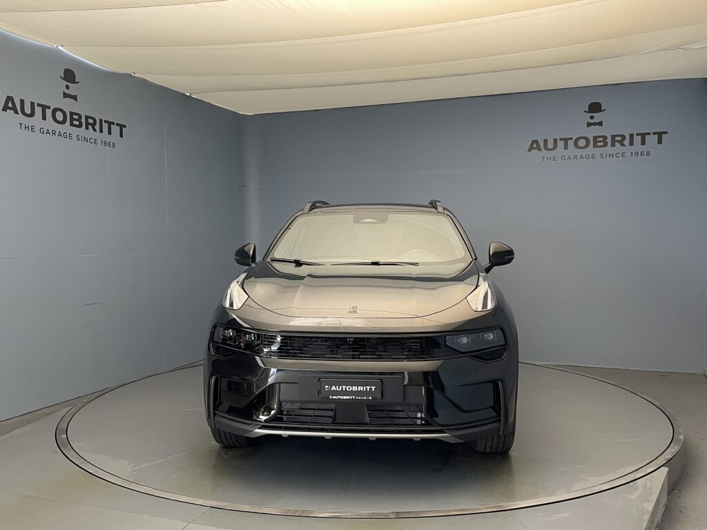 LYNK & CO 01 1.5 PHEV More-showroom-element-1