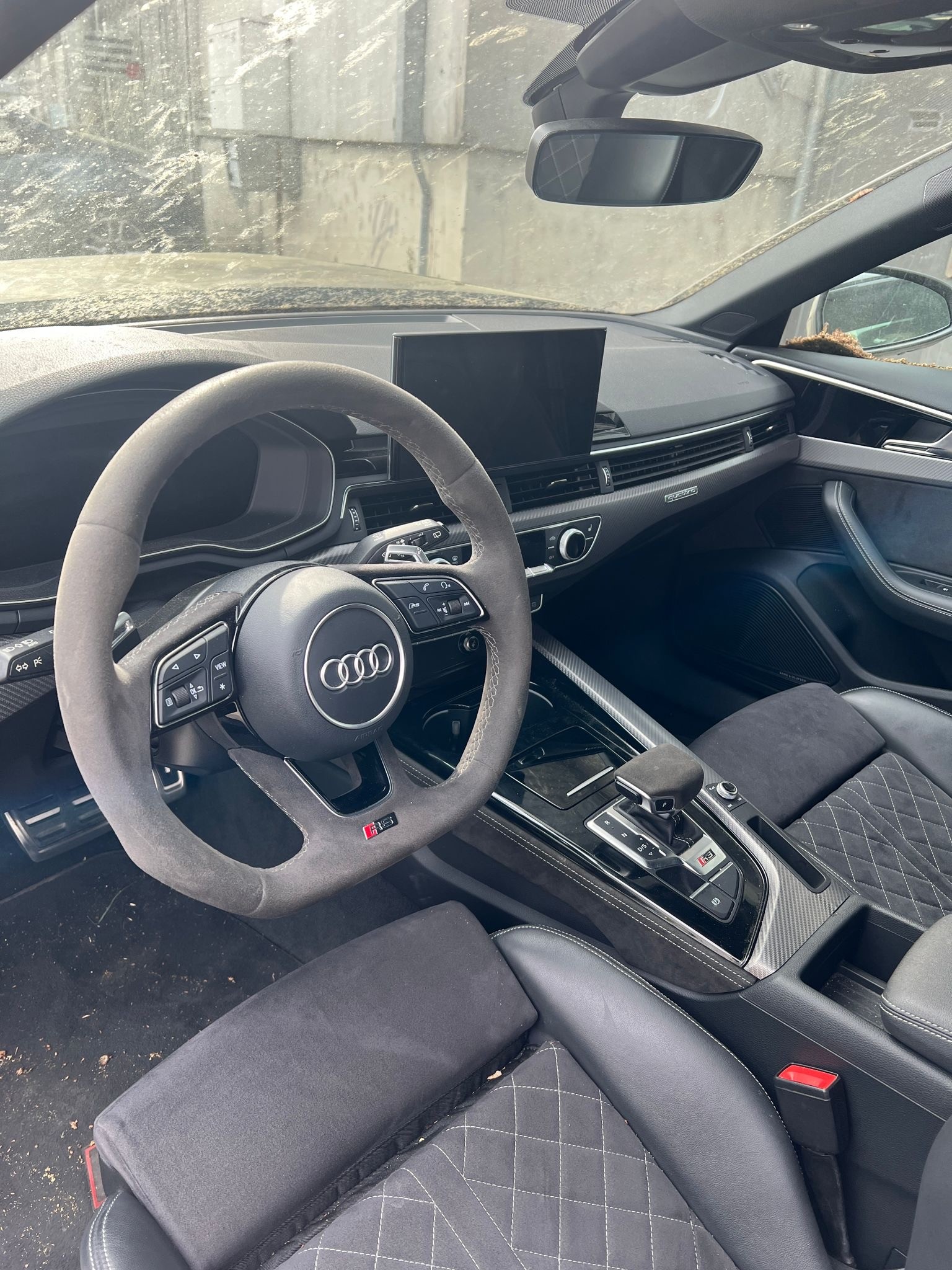 AUDI RS4 Avant quattro tiptronic-image-9