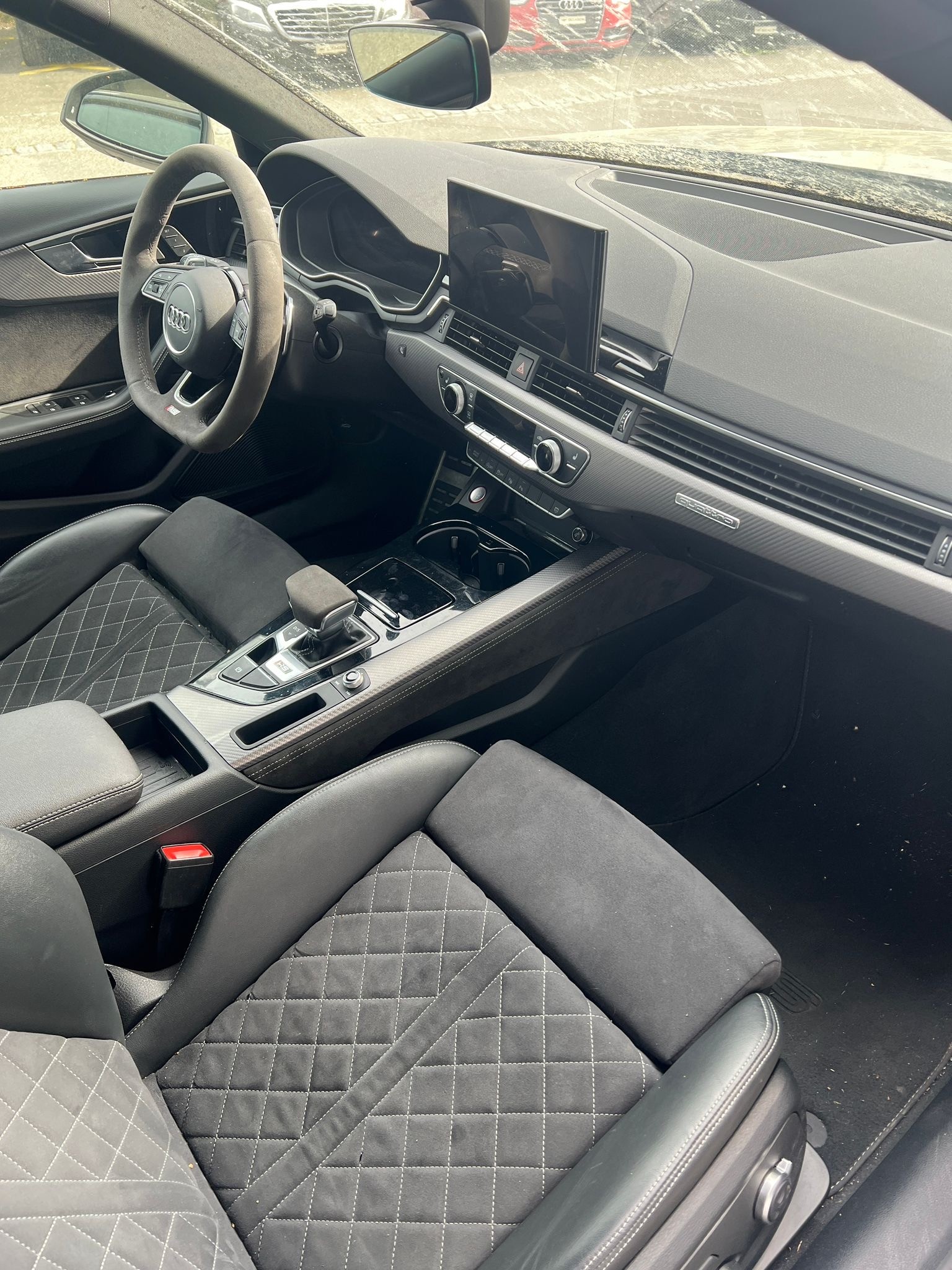 AUDI RS4 Avant quattro tiptronic-image-8