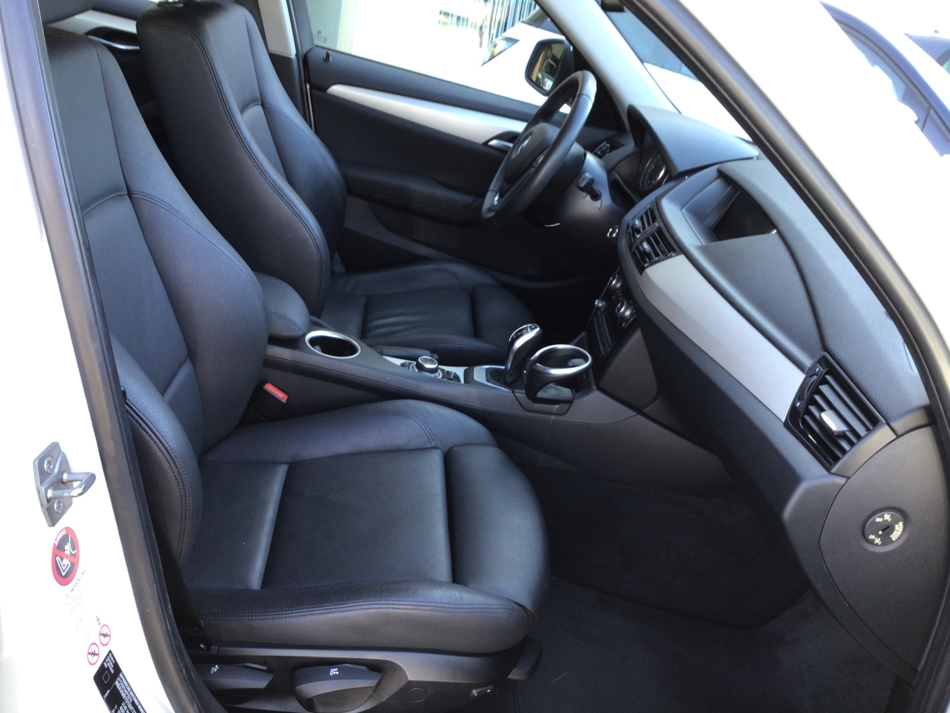 BMW X1 xDrive 20i Steptronic-image-7