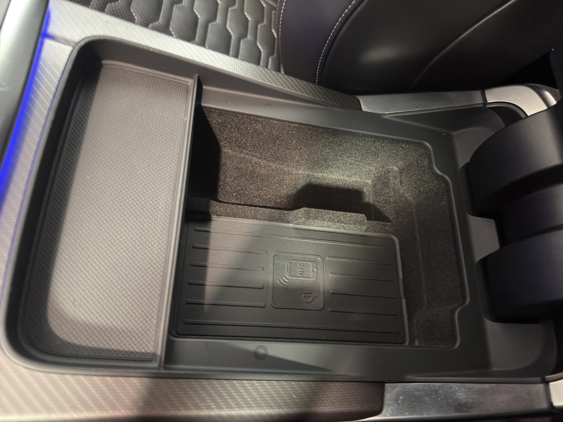 AUDI RSQ8 quattro tiptronic-image-29