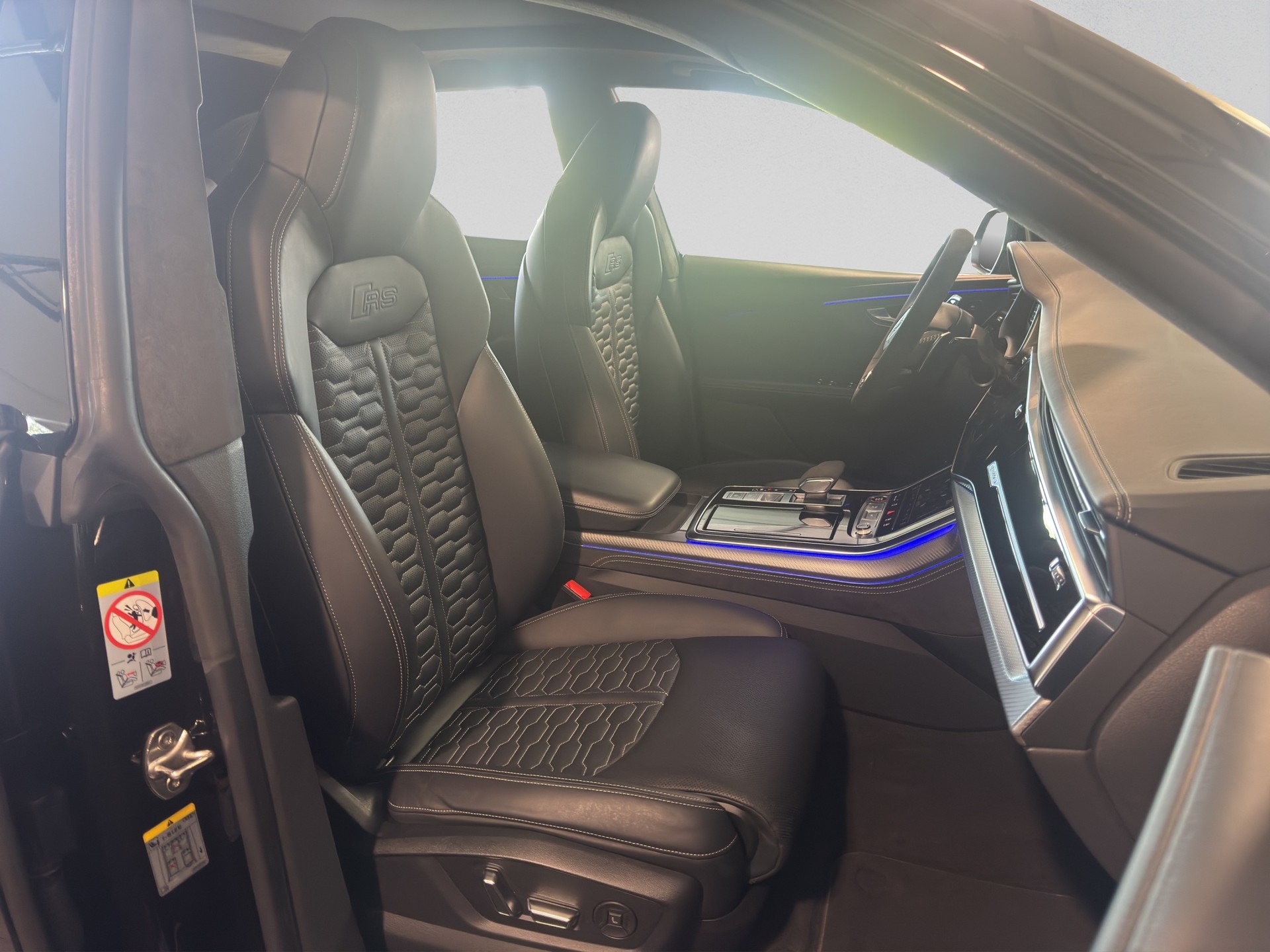 AUDI RSQ8 quattro tiptronic-image-15