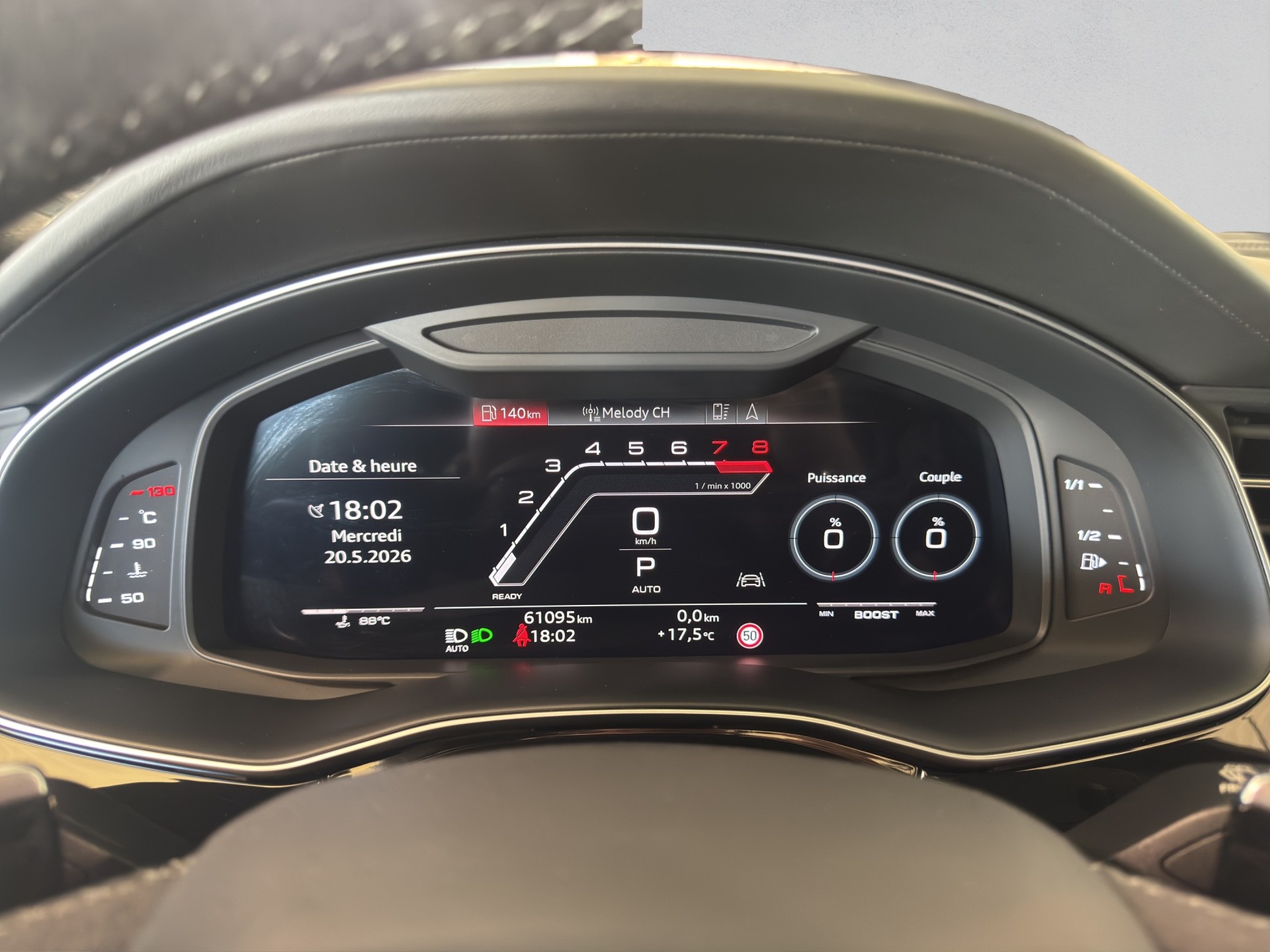 AUDI RSQ8 quattro tiptronic-image-10