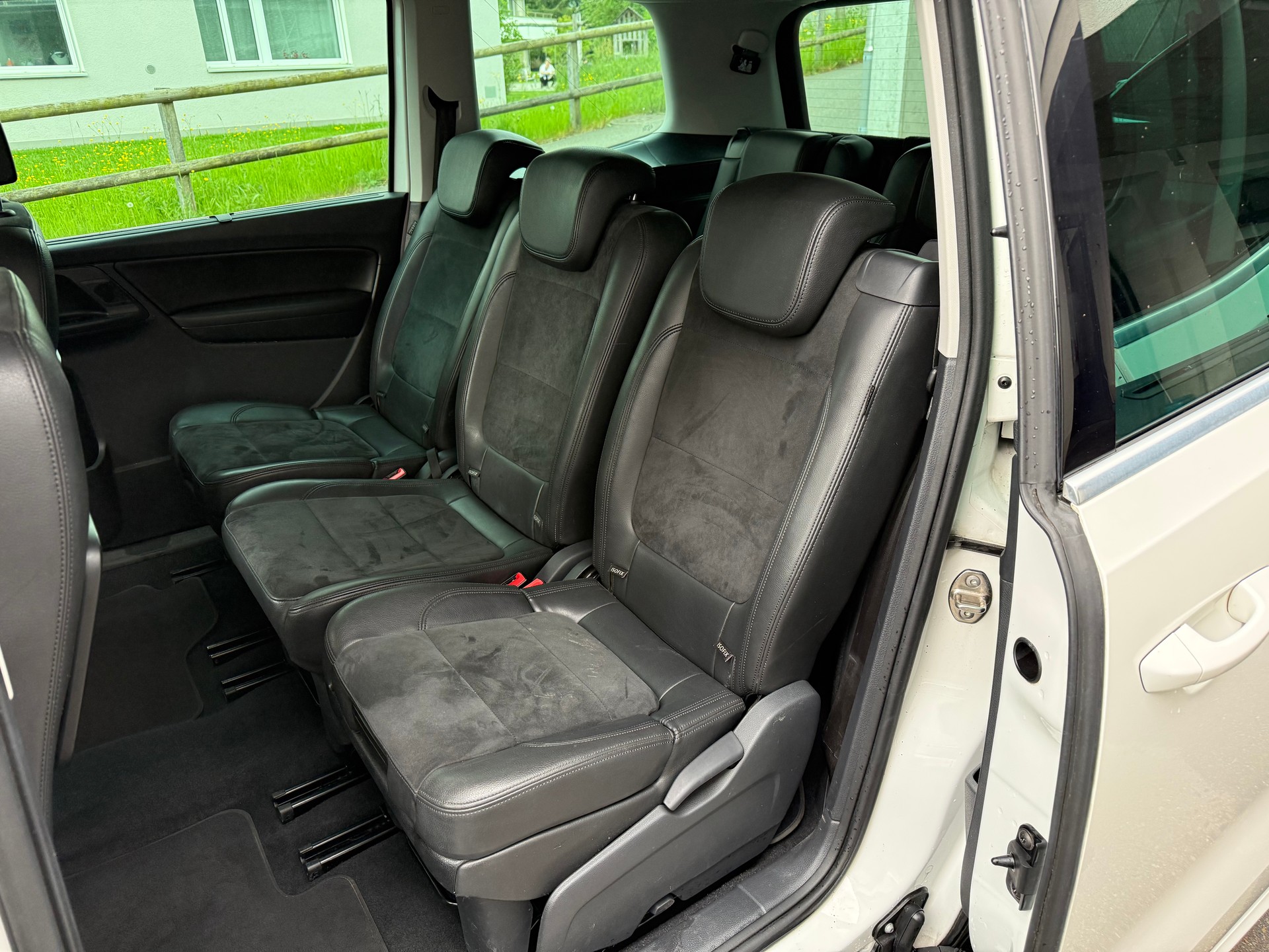 VW Sharan 2.0 TDI BlueMotion Technology Highline DSG-image-8