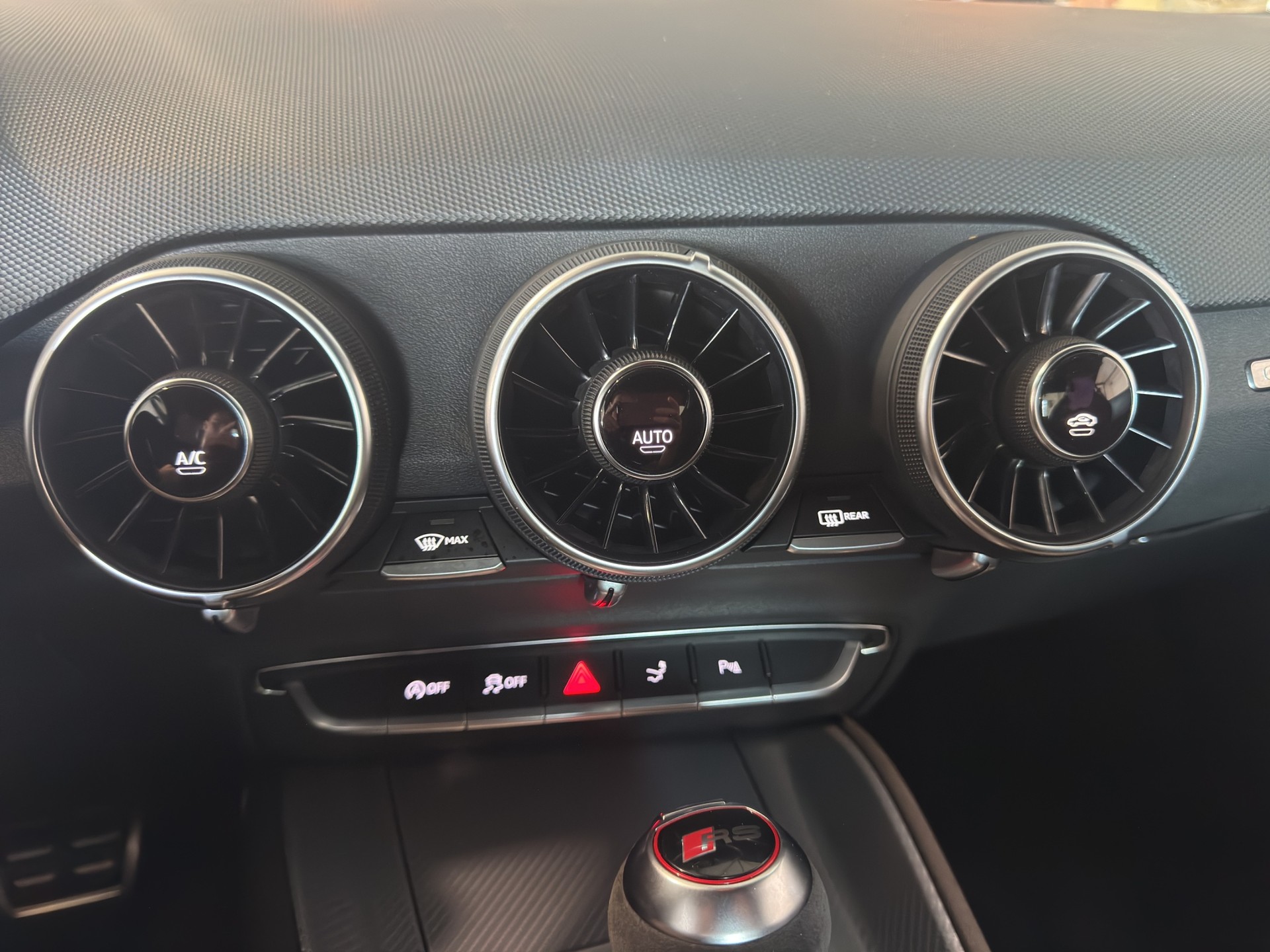 AUDI TT RS Coupé 2.5 TFSI quattro S-tronic-image-23