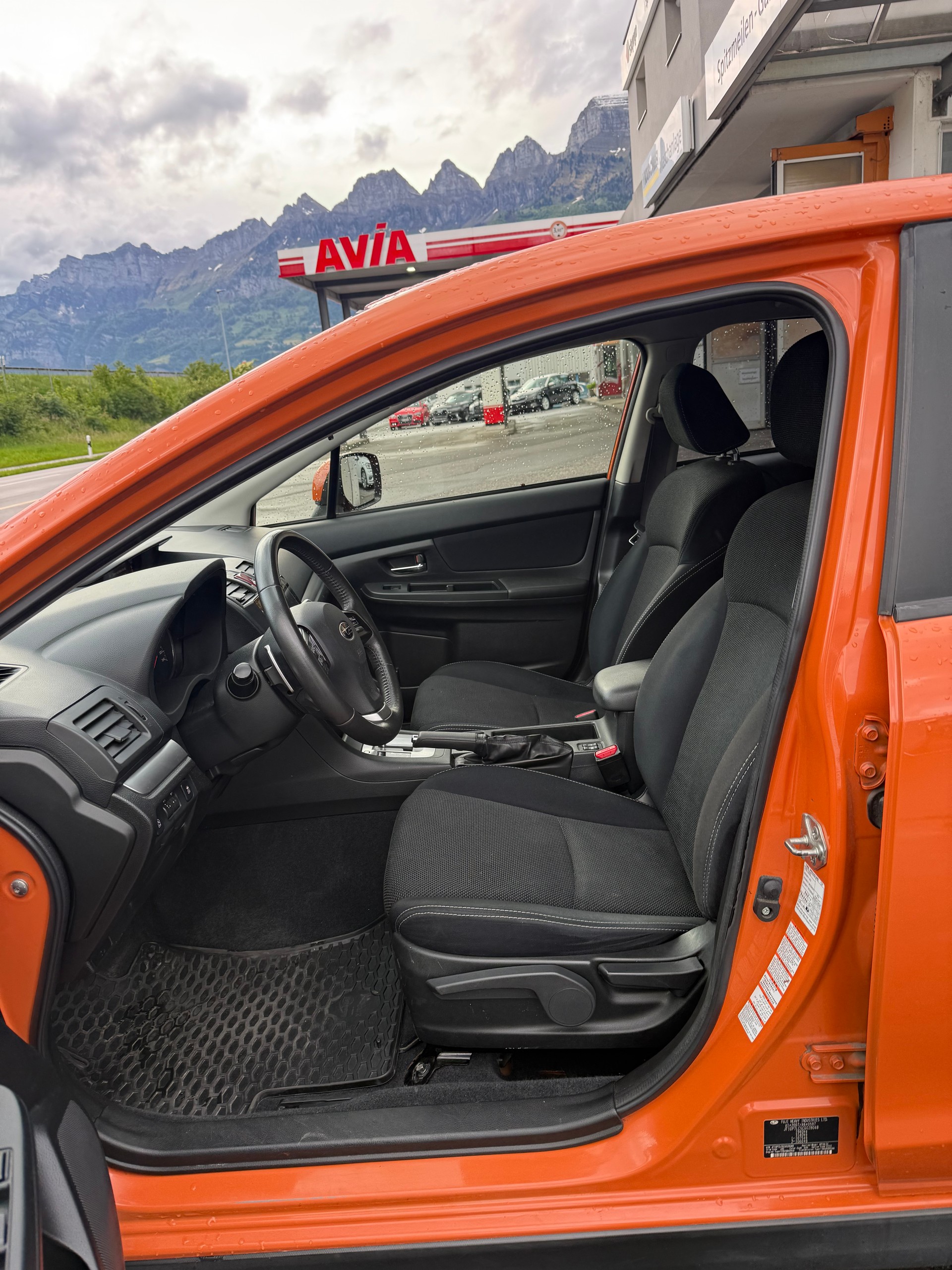 SUBARU XV 2.0 Swiss Three AWD CVT-image-8