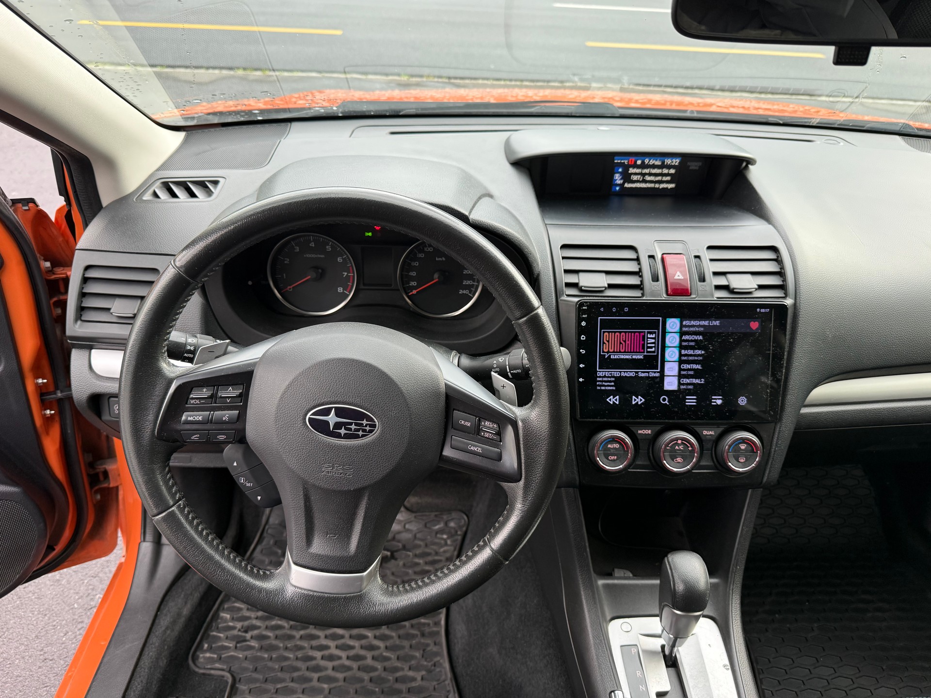 SUBARU XV 2.0 Swiss Three AWD CVT-image-10