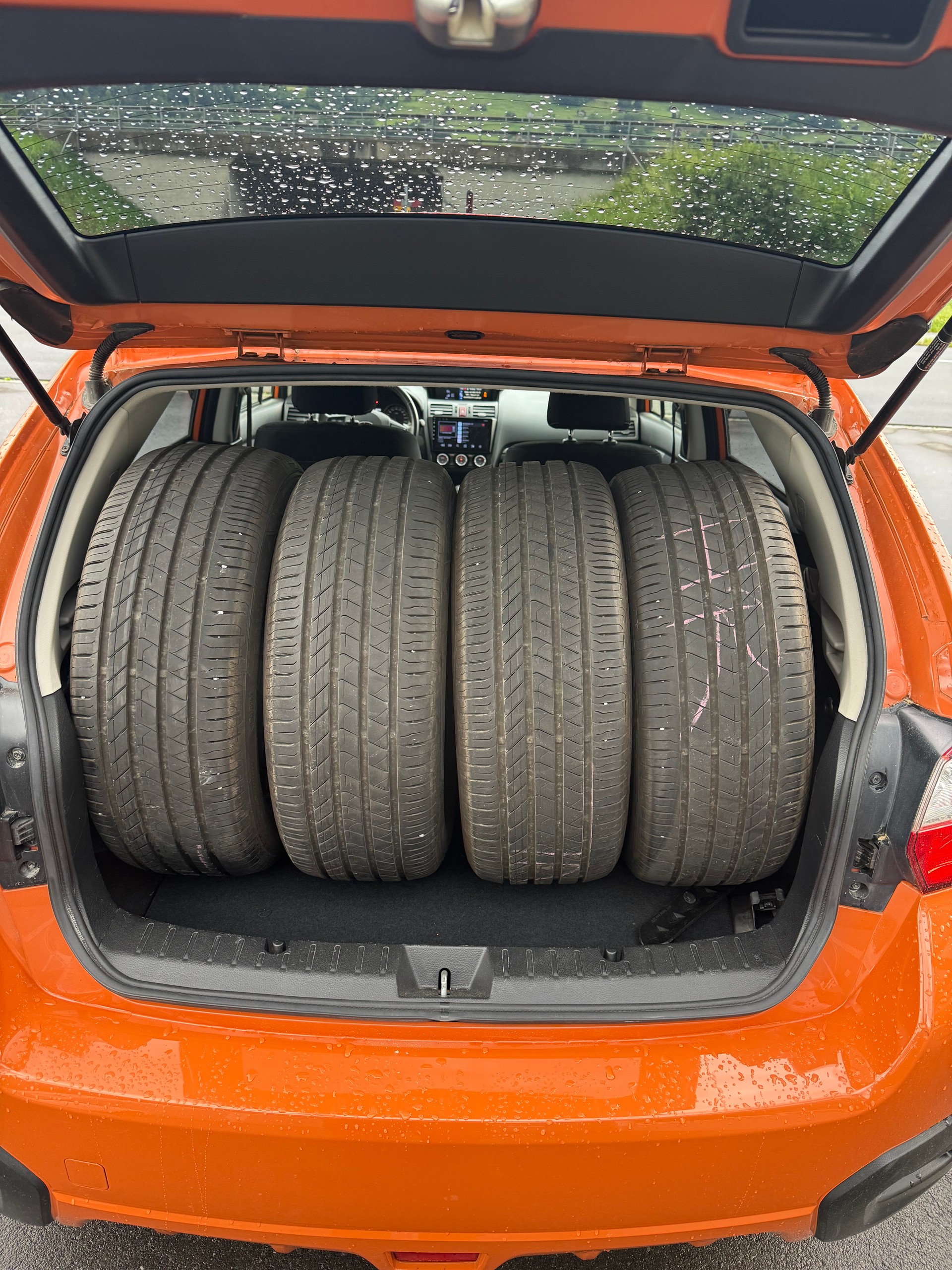 SUBARU XV 2.0 Swiss Three AWD CVT-image-17