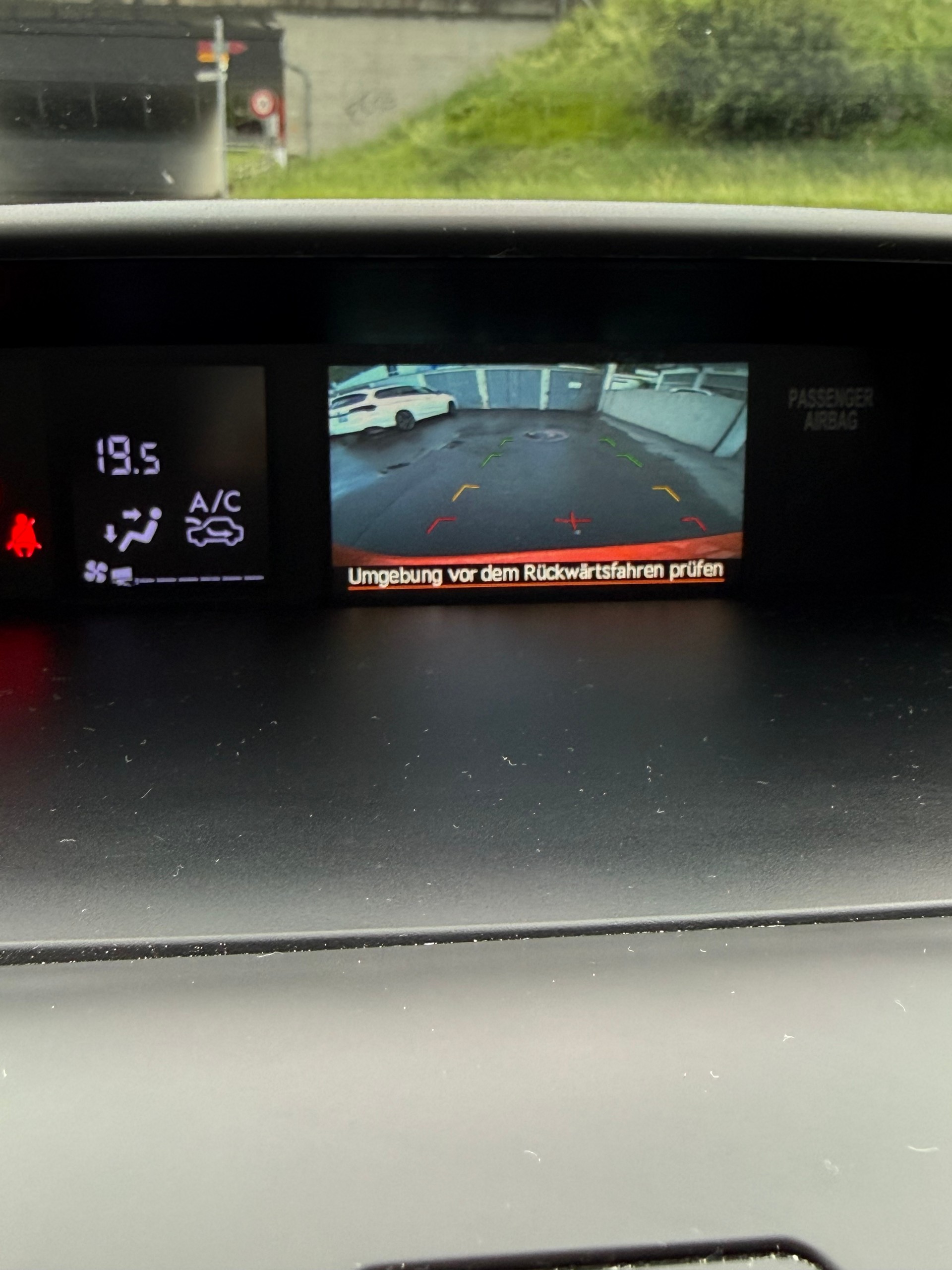 SUBARU XV 2.0 Swiss Three AWD CVT-image-12
