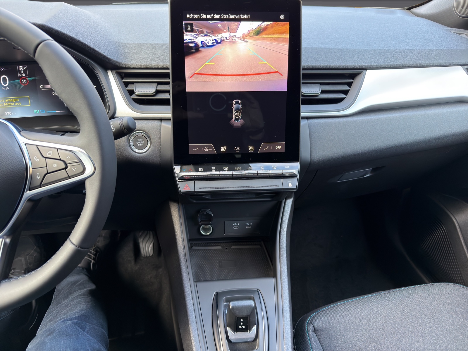 MITSUBISHI Grandis 1.8 HEV Invite+-image-13