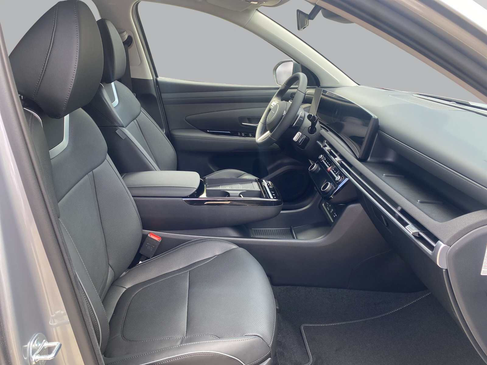 HYUNDAI Tucson 1.6 TGDI HEV Swiss Edition 4WD-image-12