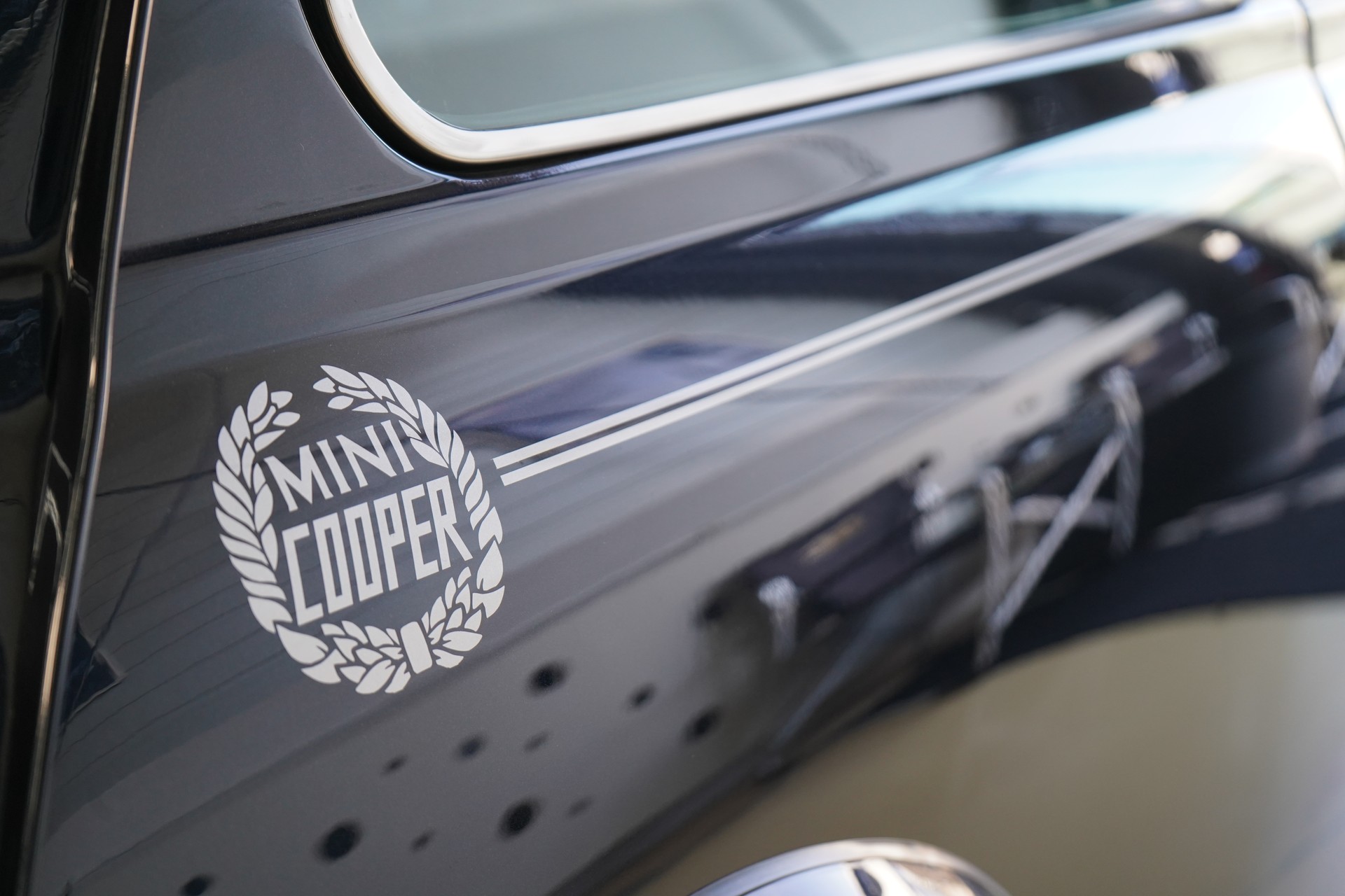 MINI Cooper Sport 103-image-13