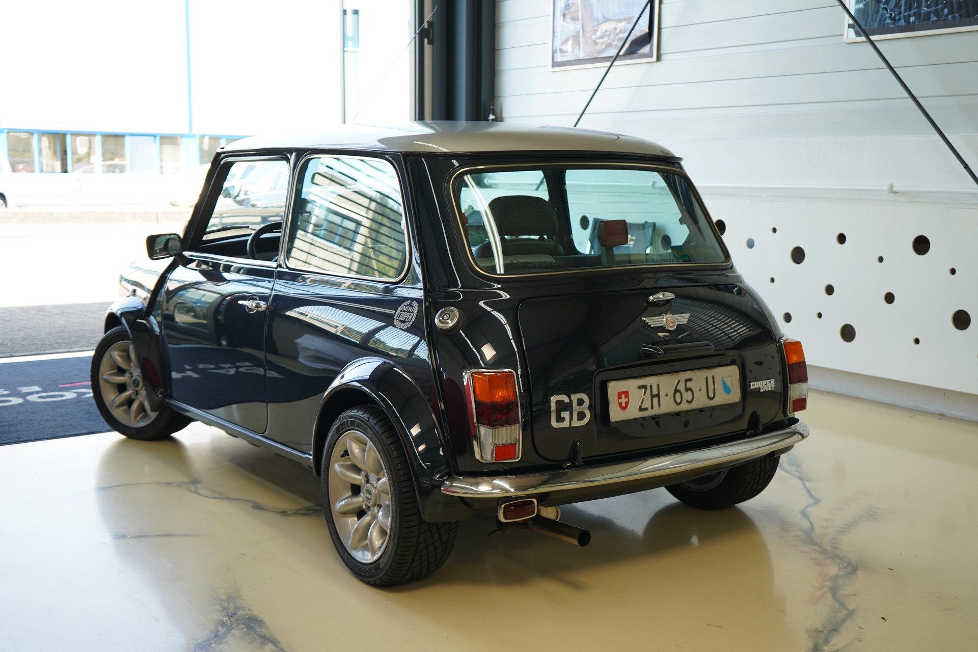 MINI Cooper Sport 103-image-4