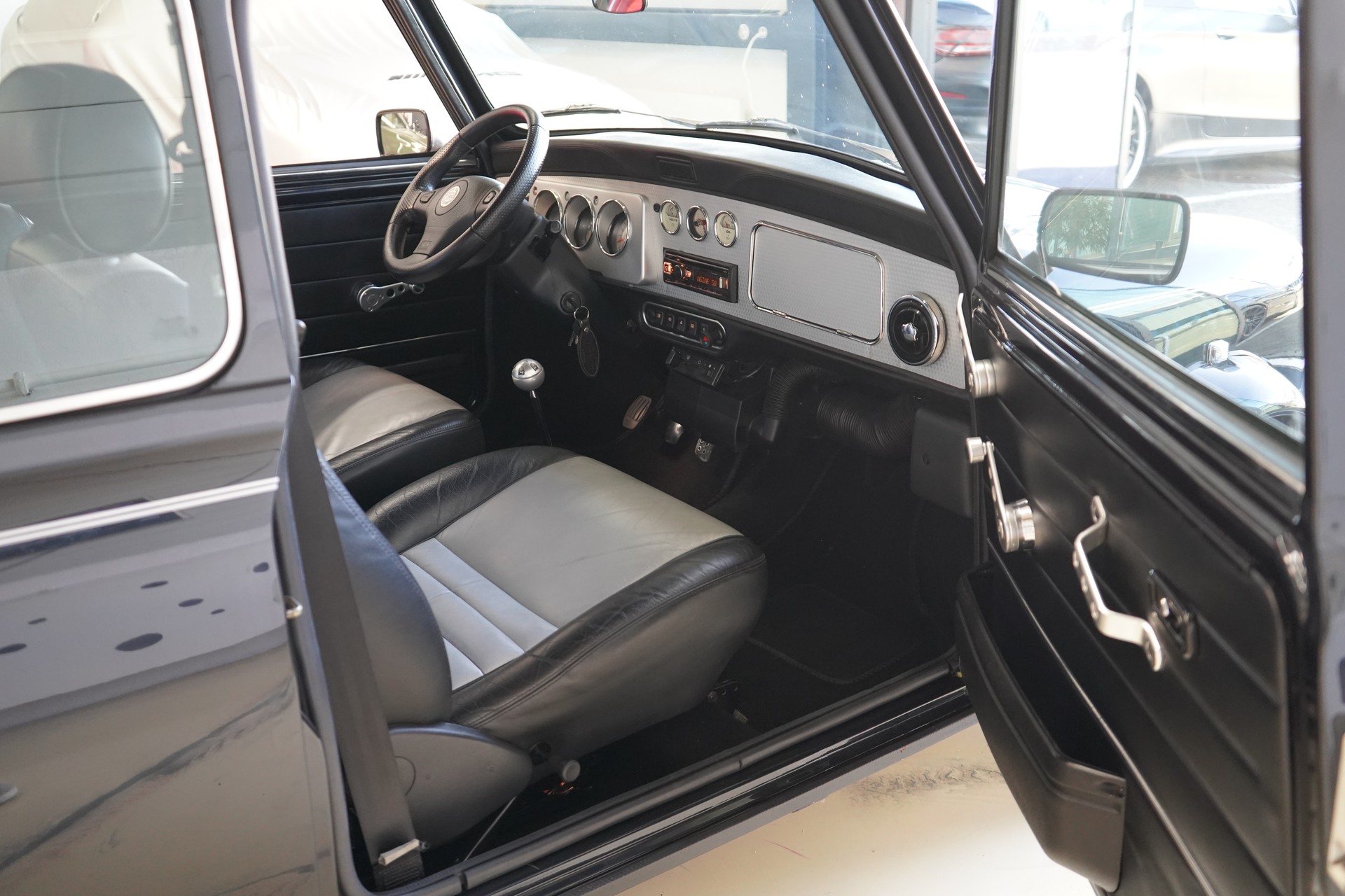 MINI Cooper Sport 103-image-24
