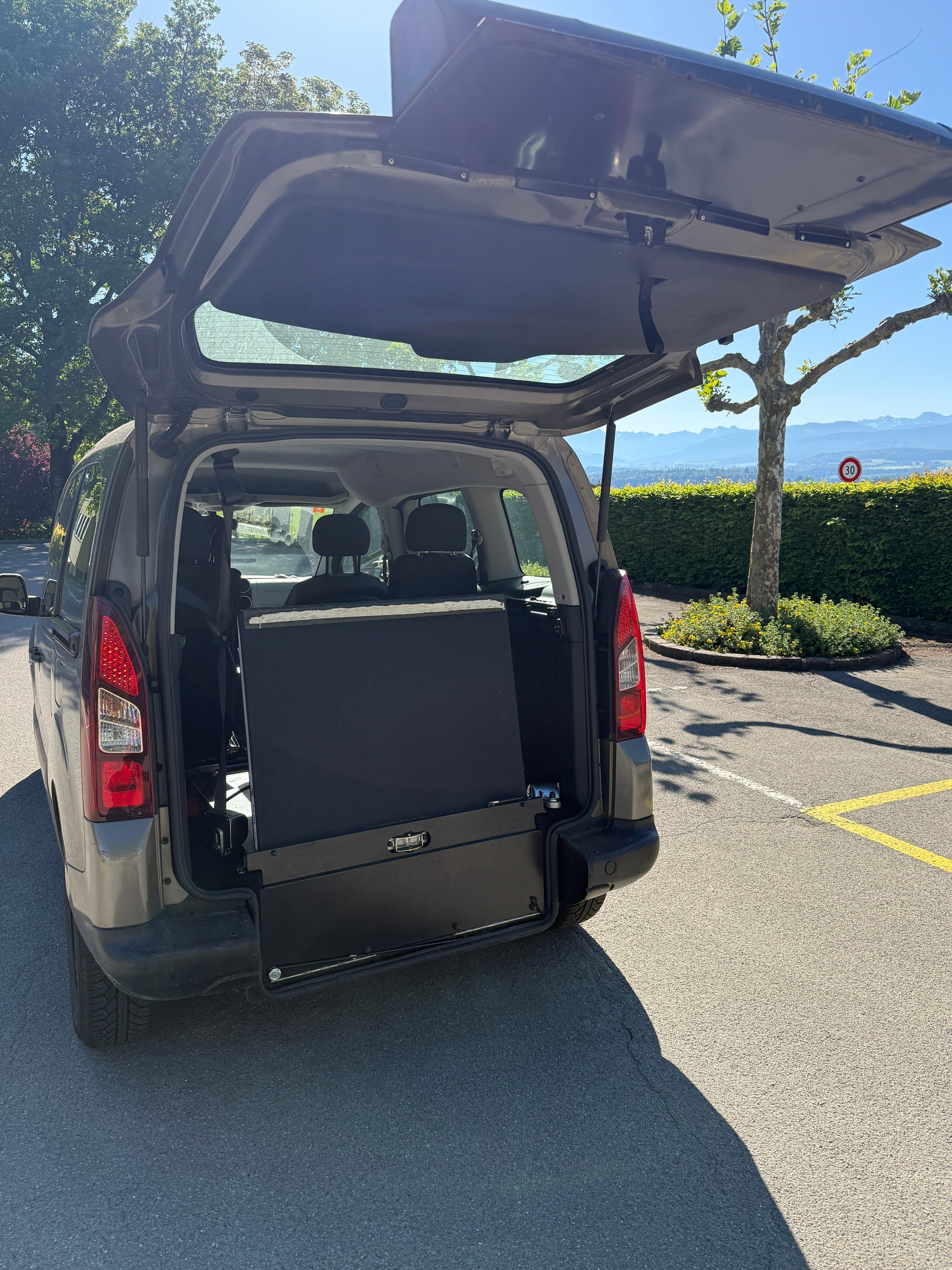 CITROEN 1.6i e-HDi Seduction EGS-image-3
