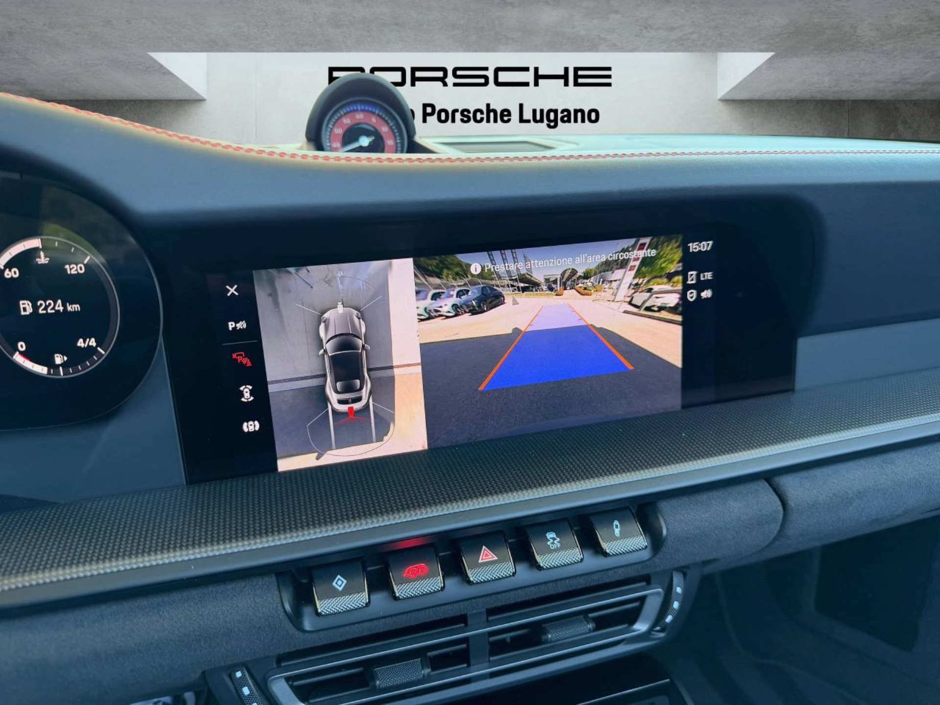 PORSCHE 911 Carrera 4 GTS Cabriolet (MY23)-image-20