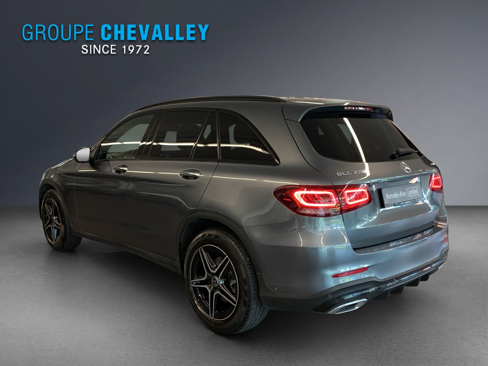 MERCEDES-BENZ GLC 200 4M Night Star-showroom-element-2