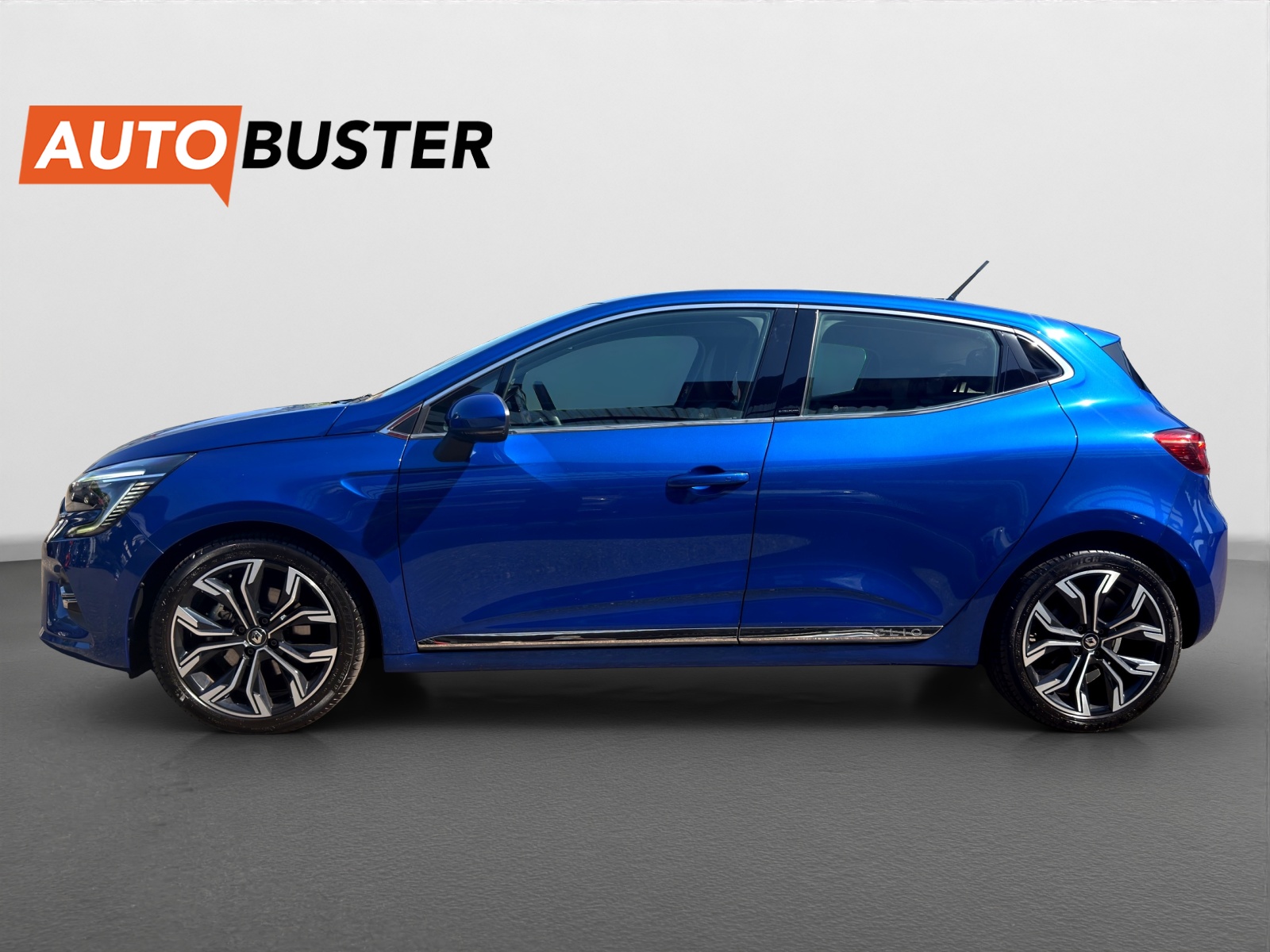RENAULT Clio 1.6 E-Tech Intens-showroom-element-1