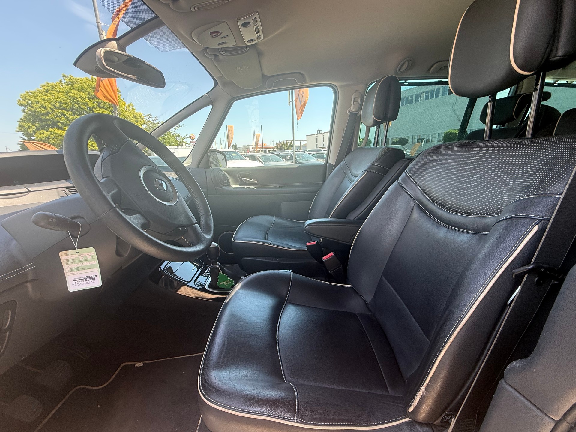 RENAULT Grand Espace 2.0 Turbo Initiale-image-4
