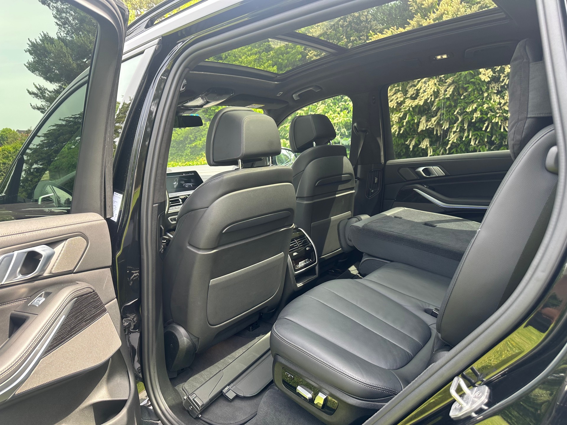 BMW X7 xDrive 48V 40d Steptronic M-PAKET**-image-10
