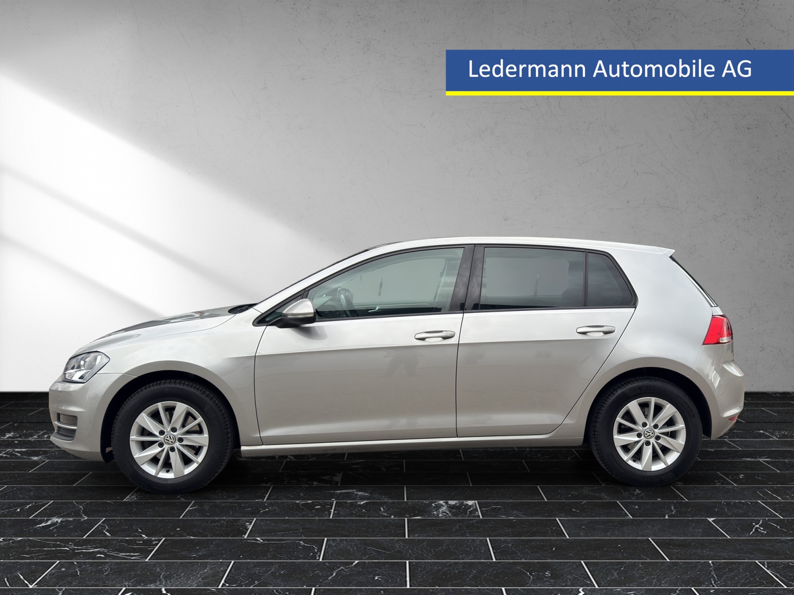 VW Golf 1.2 TSI Comfortline-showroom-element-1