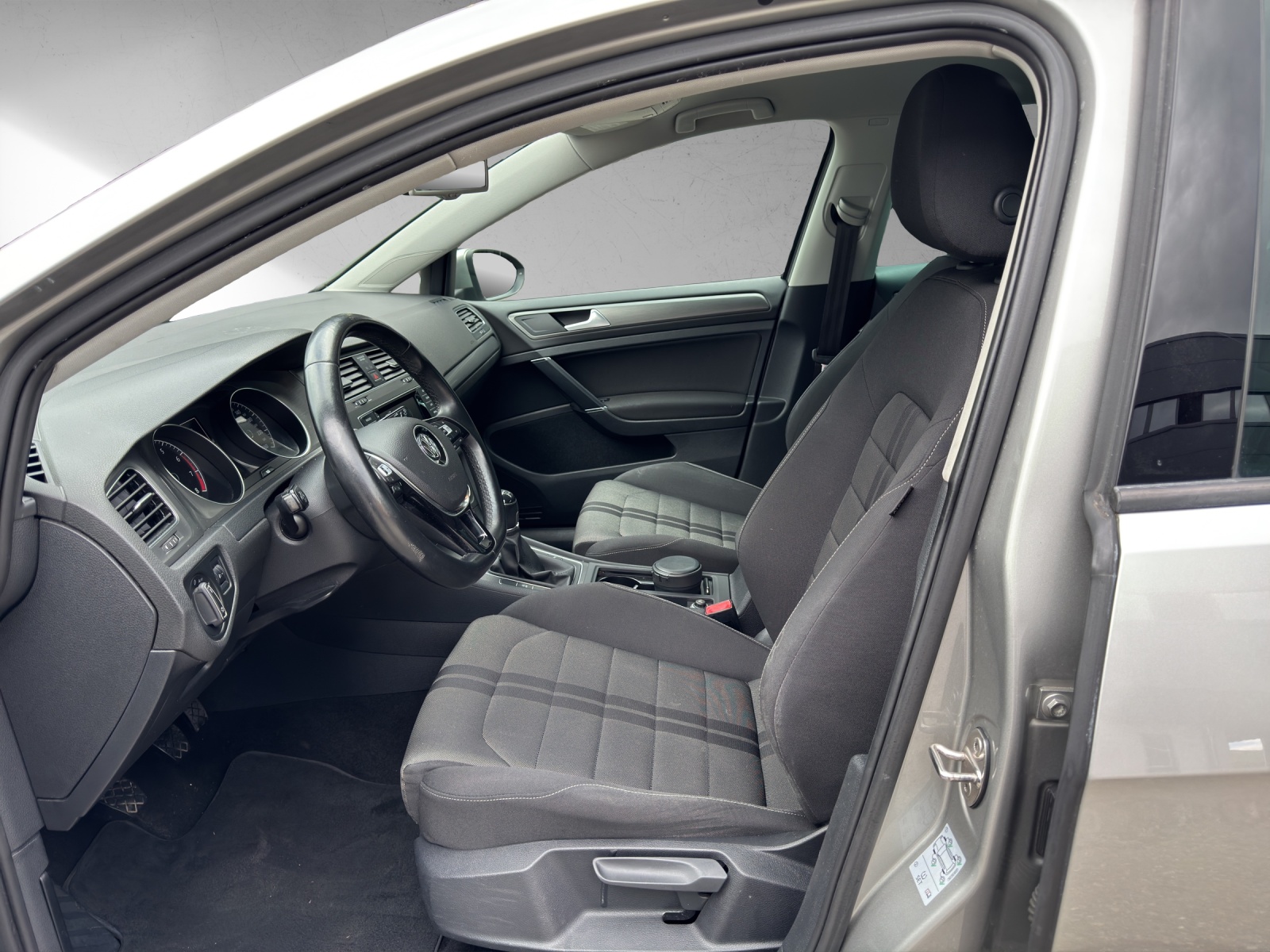 VW Golf 1.2 TSI Comfortline-image-8