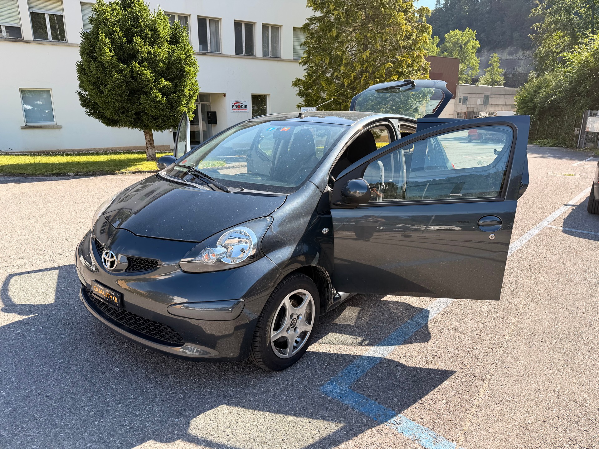 TOYOTA Aygo 1.0 Linea Luna Cool-image-14