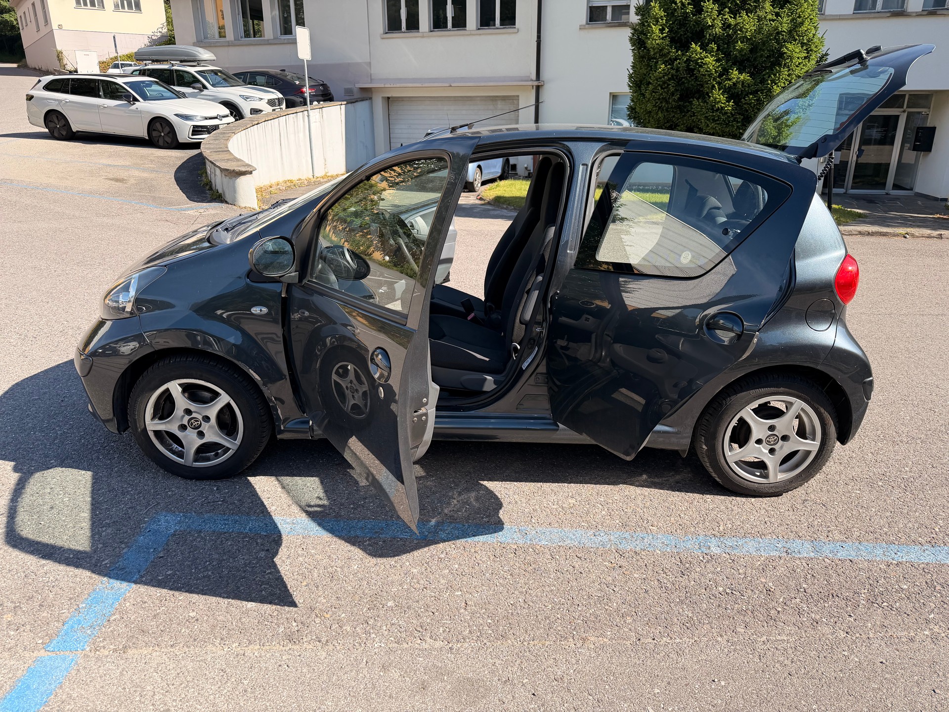 TOYOTA Aygo 1.0 Linea Luna Cool-image-15