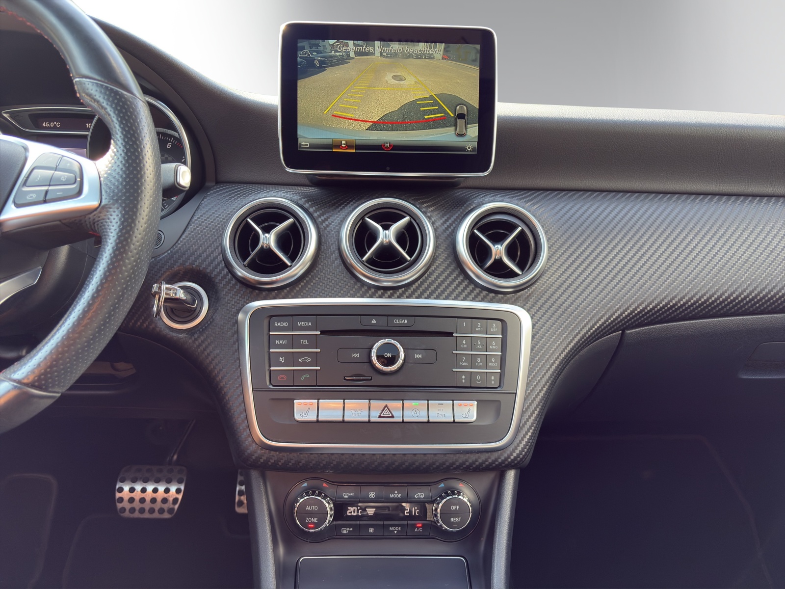 MERCEDES-BENZ A 250 AMG Line 4Matic 7G-DCT-image-14