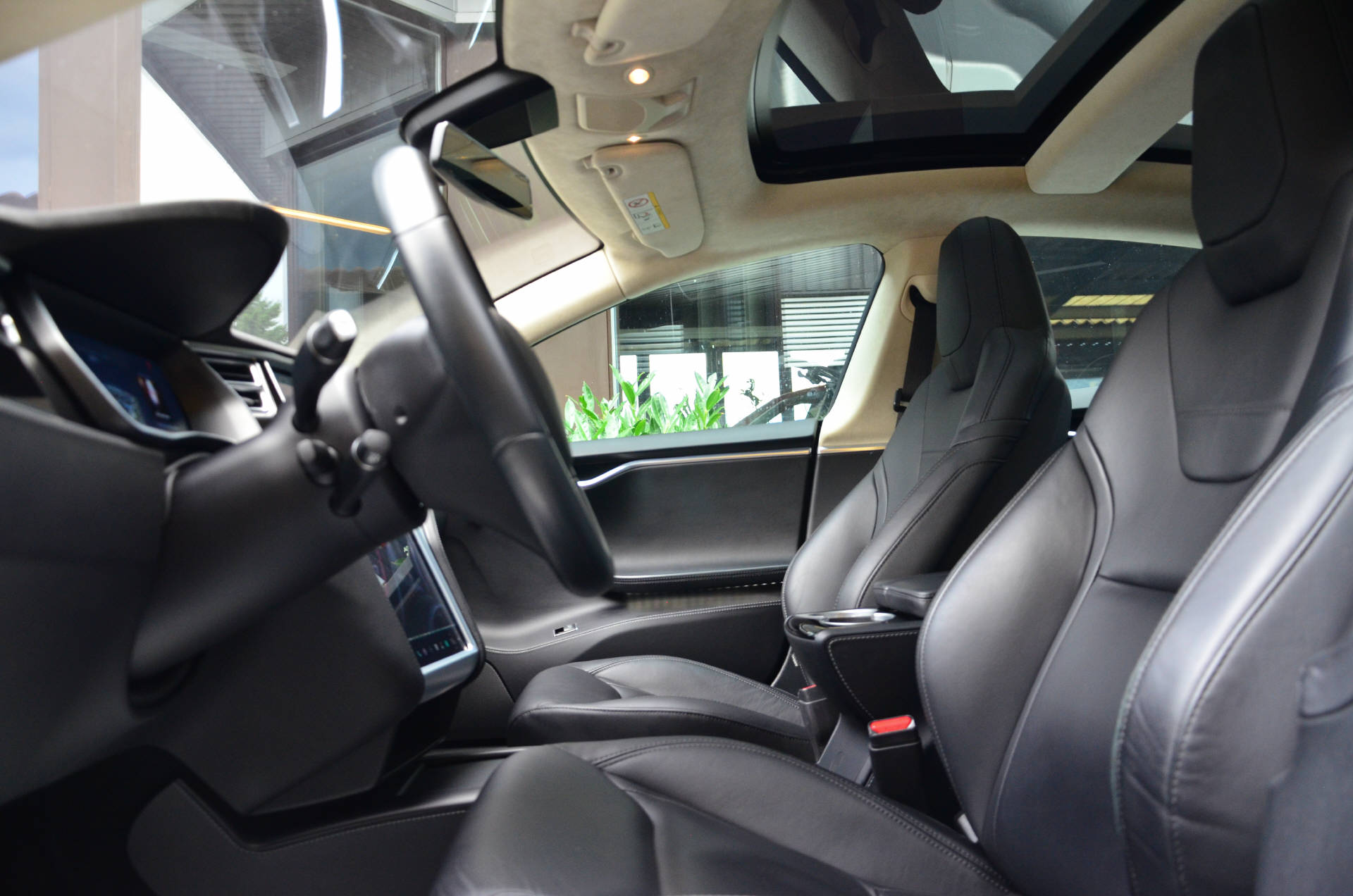 TESLA Model S 90 D Lifetime Free Supercharger-image-12
