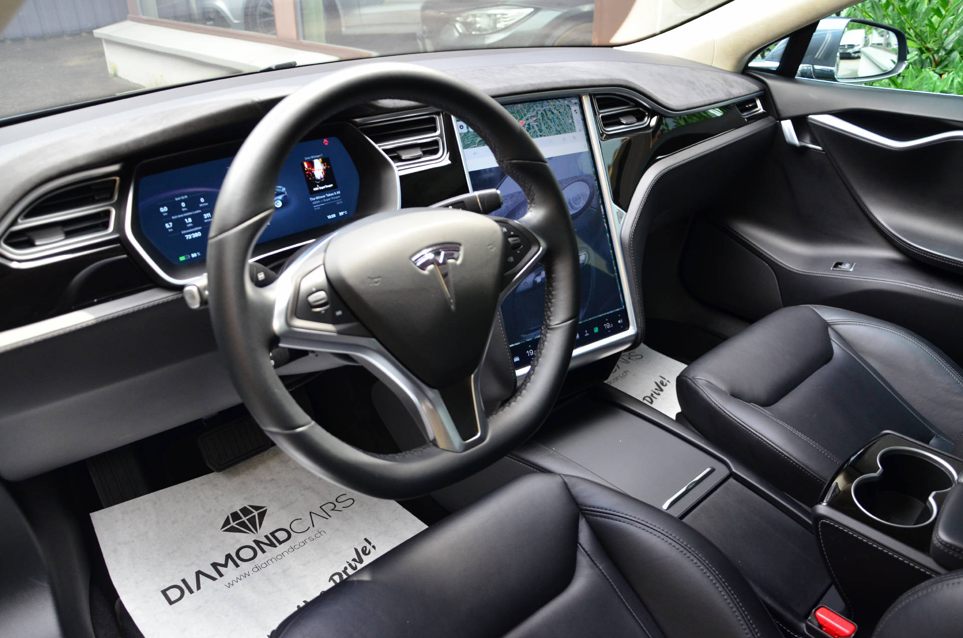 TESLA Model S 90 D Lifetime Free Supercharger-image-7