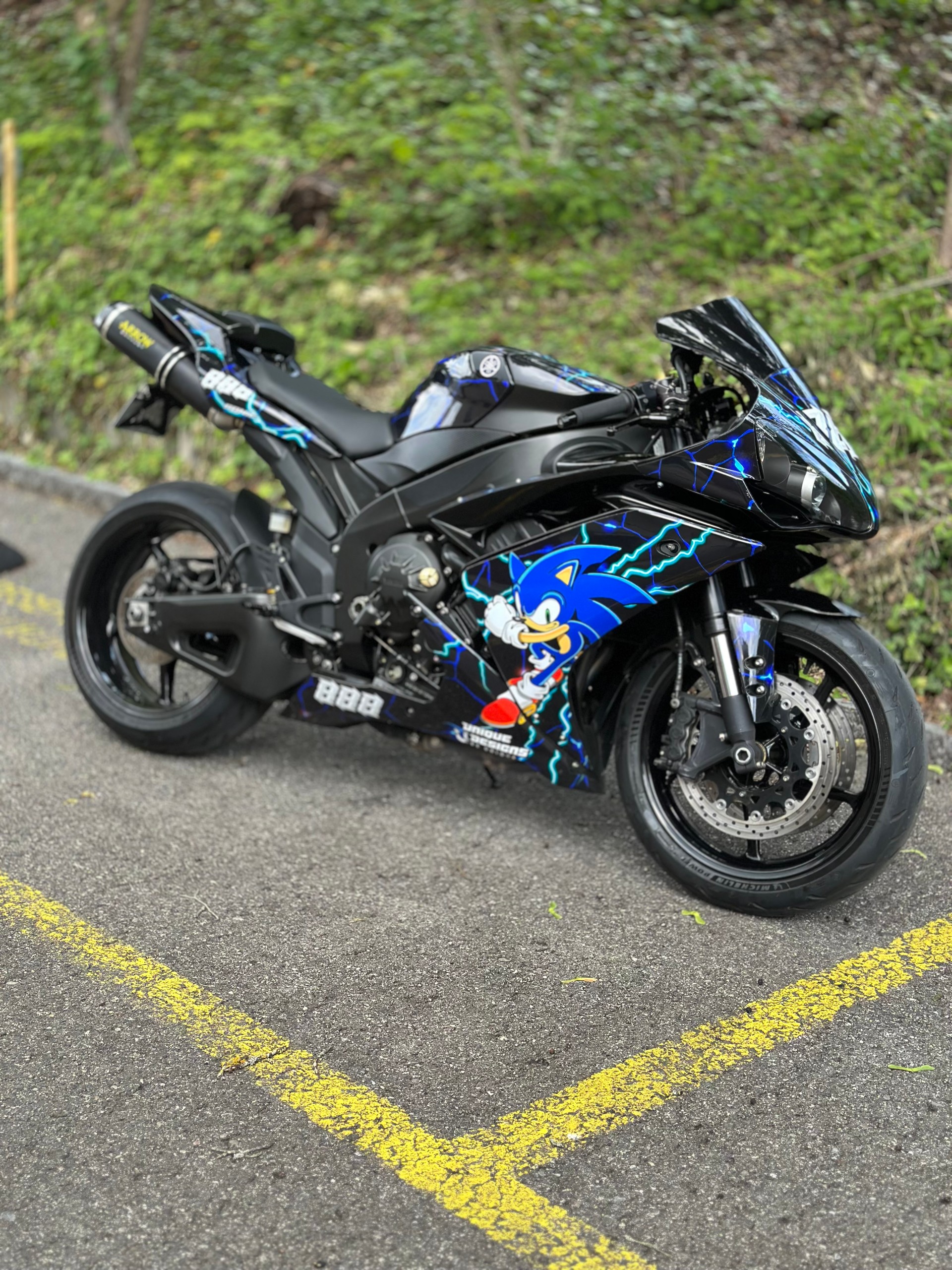 YAMAHA YZF-R1-image-5