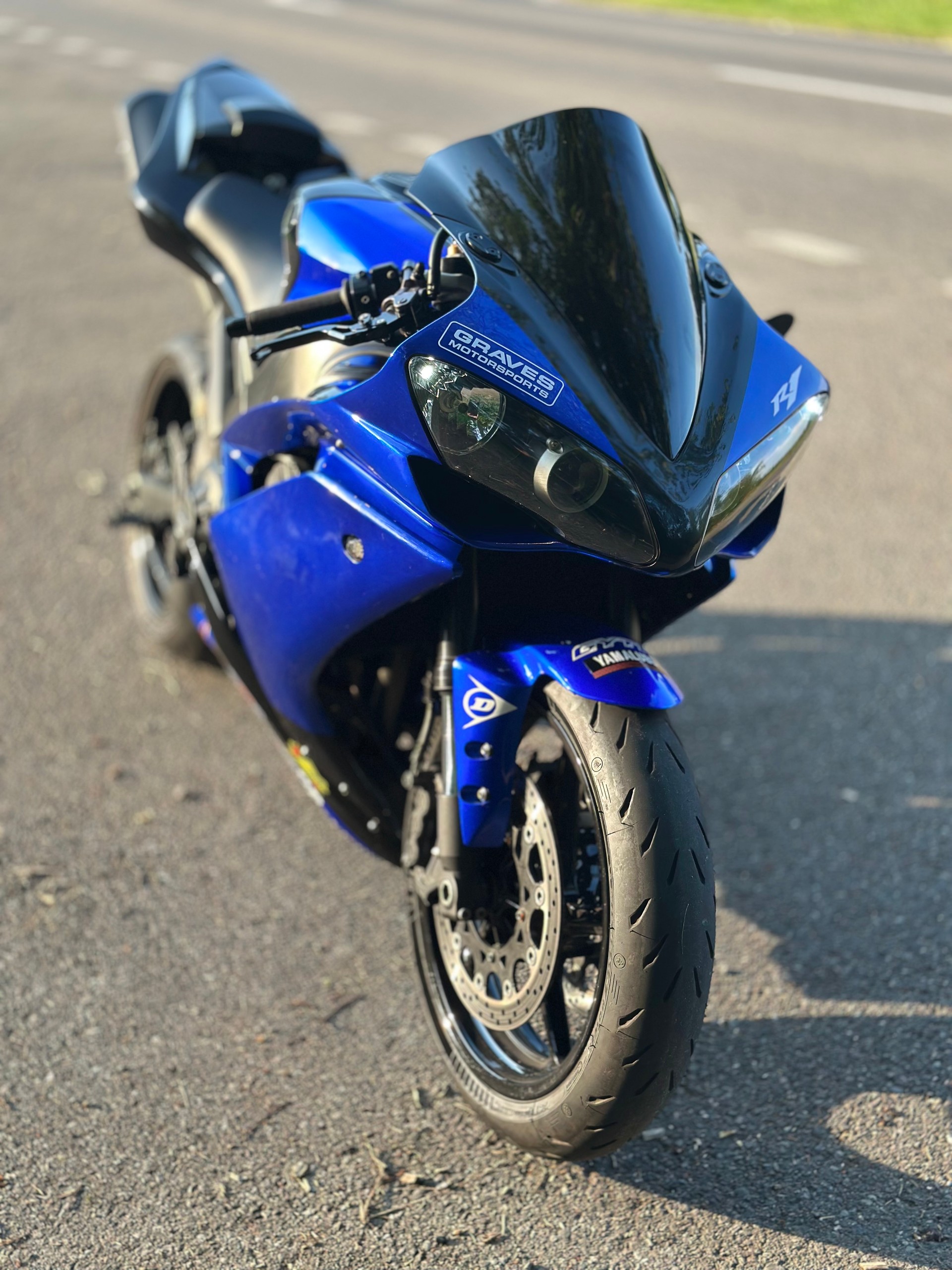 YAMAHA YZF-R1-image-2