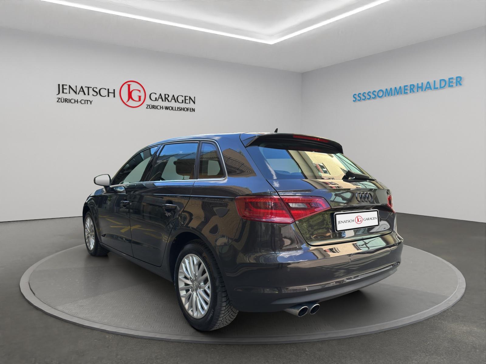 AUDI Limousine 1.8 T FSI Ambiente S-Tronic-image-2