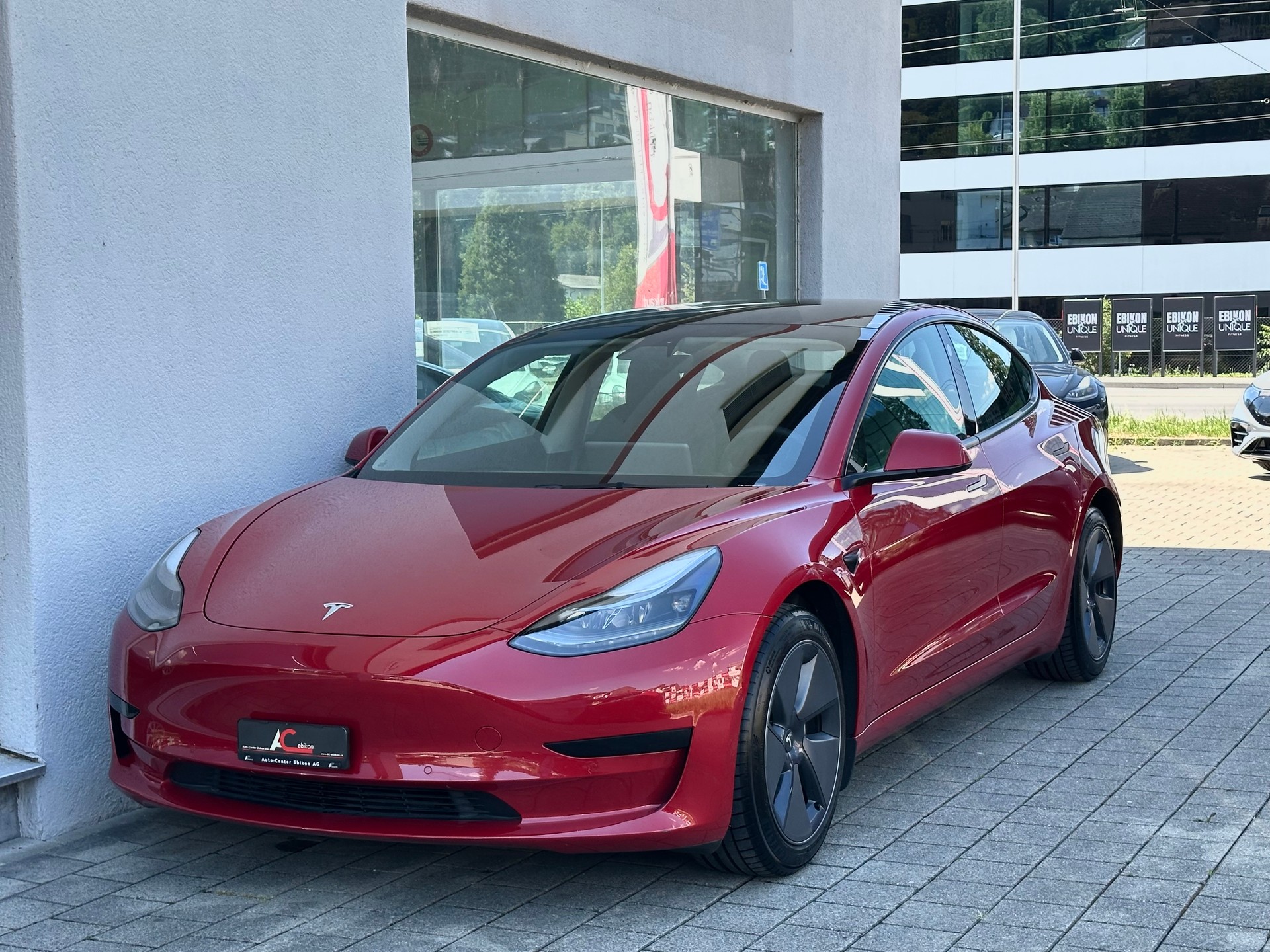 TESLA Model 3