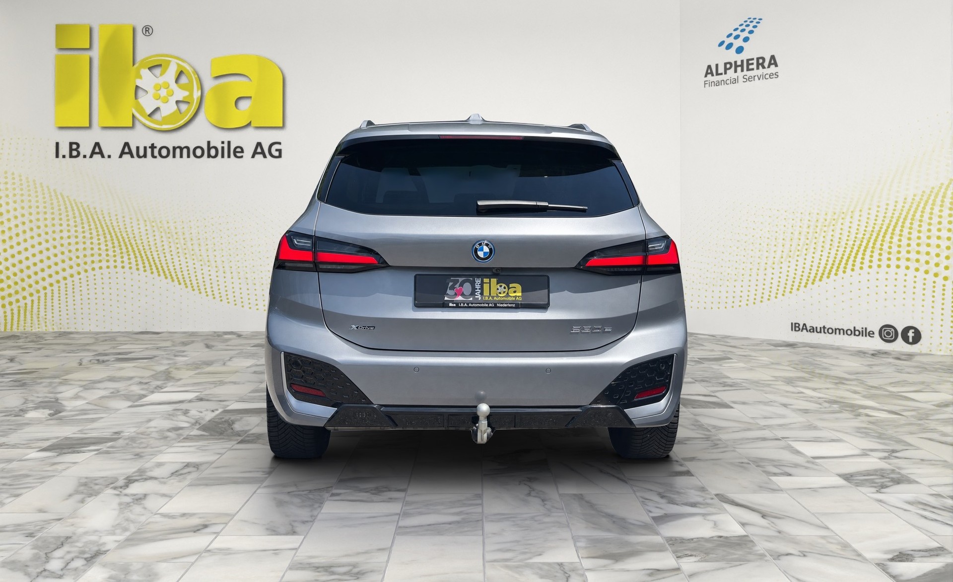BMW 230e xDrive Active Tourer M Sport (CH) AHK / Innovationspaket / Travel Paket-showroom-element-3