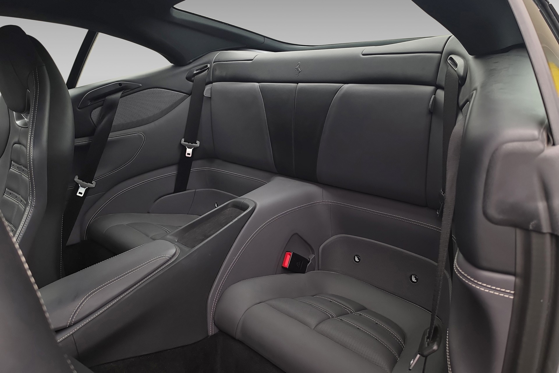 FERRARI Portofino 3.9 V8 T-image-15