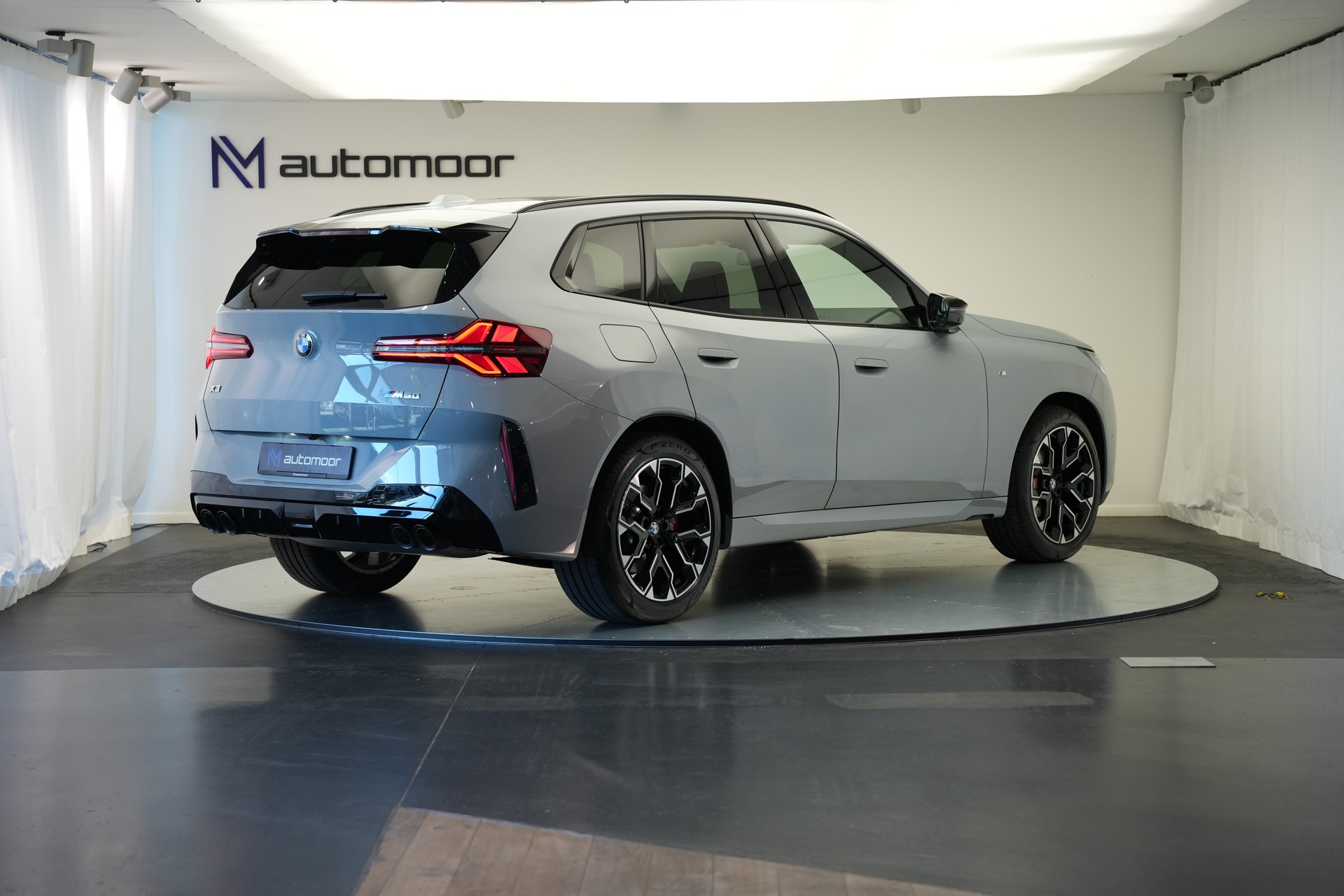 BMW X3 xDrive M50 48V M Sport Pro *AHK* *Panorama* *Iconic Glow*-image-4
